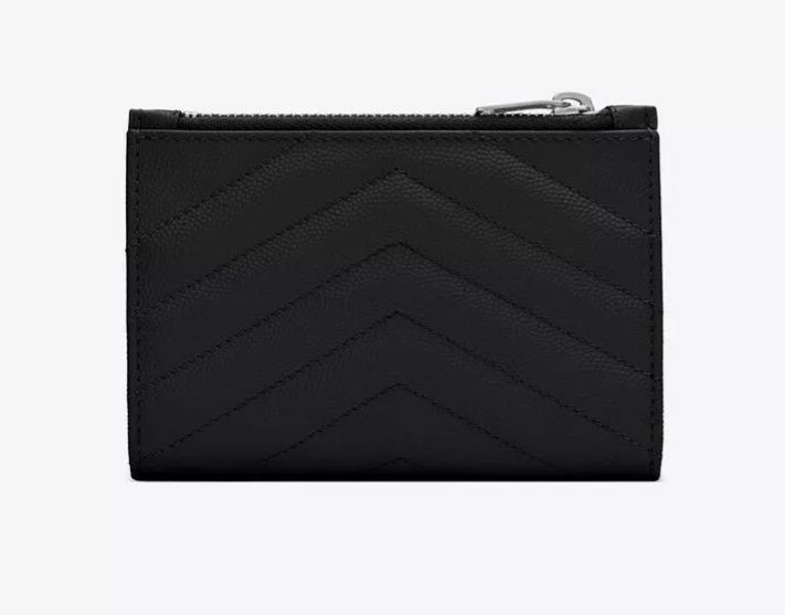 《新作限定♪めっちゃ便利♡》MONOGRAMキルティンググレインエンボスレザージッパー二つ折り財布