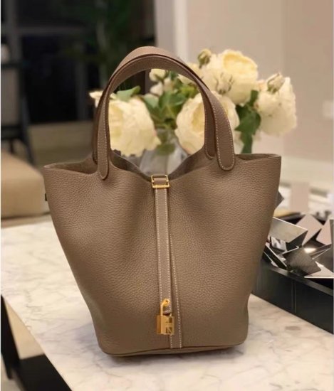 [HERMES]牛革ピコキューブバッグ 2サイズ(ポーチ付き)ひなたまりん様ちぴたん様ご愛用★おまけ付き 本革