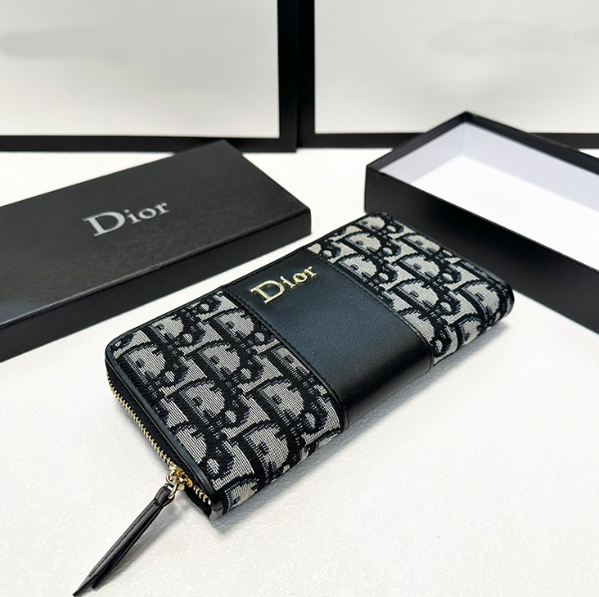 DIOR 2023 バカ売れシングル引手バッグ