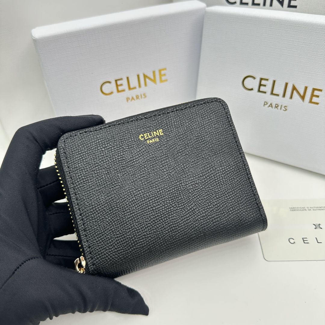 CELINE【入手困難】TRIOMPHE CUIRコンパクトファスナー財布 ★全色★