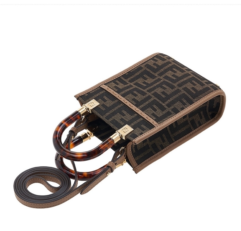 ☆FENDI サンシャイン ショッパー スモール バッグ