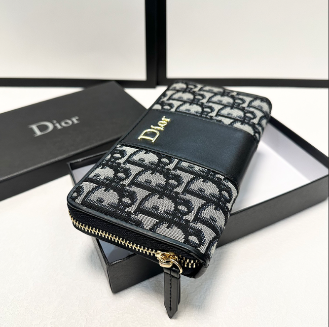 DIOR 2023 バカ売れシングル引手バッグ