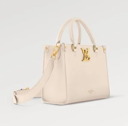 23AW 新作 Louis Vuitton ロック＆ゴーバッグ 黒 ホワイト ロゴ