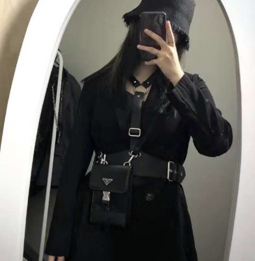 【PRADA】人気商品もセール！Re-Nylon ショルダーバッグ