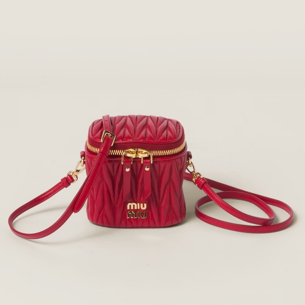 直営店■MiuMiu■マテラッセレザーミニポーチ