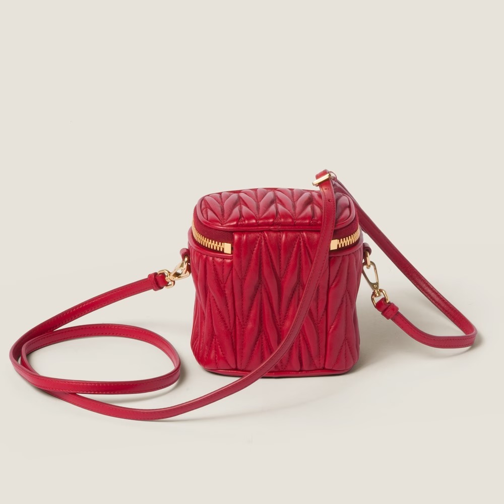 直営店■MiuMiu■マテラッセレザーミニポーチ