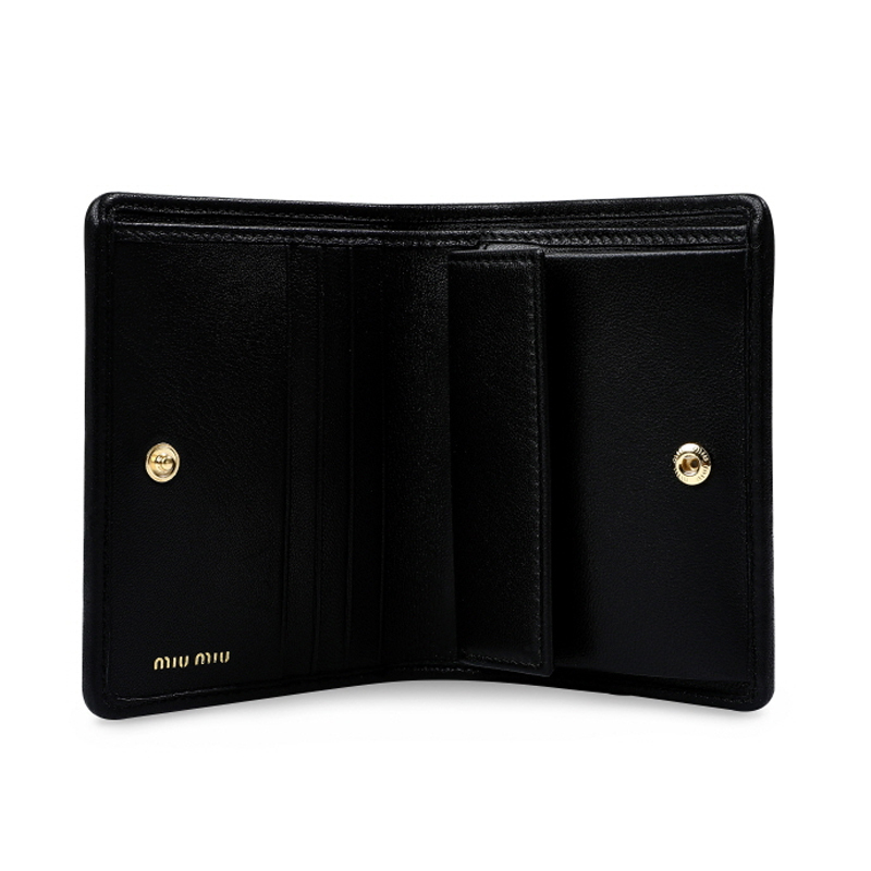 ★関税込★MIUMIU ミュウミュウ マテラッセ レザー 二つ折り財布