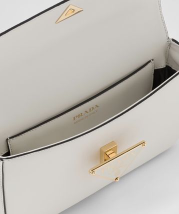 【PRADA】トライアングルロゴ レザーショルダーバッグ 23/24AW