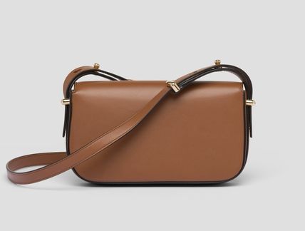 【PRADA】トライアングルロゴ レザーショルダーバッグ 23/24AW