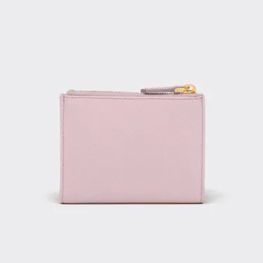 ◆PRADA◆可愛い色の革ジッパー財布です