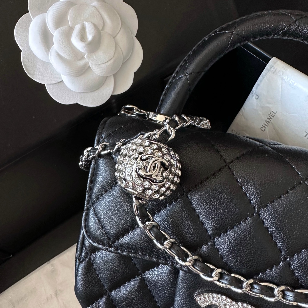 【女性に大人気！】 CHANEL セルズボウルシリーズレディーズハンドバッグ