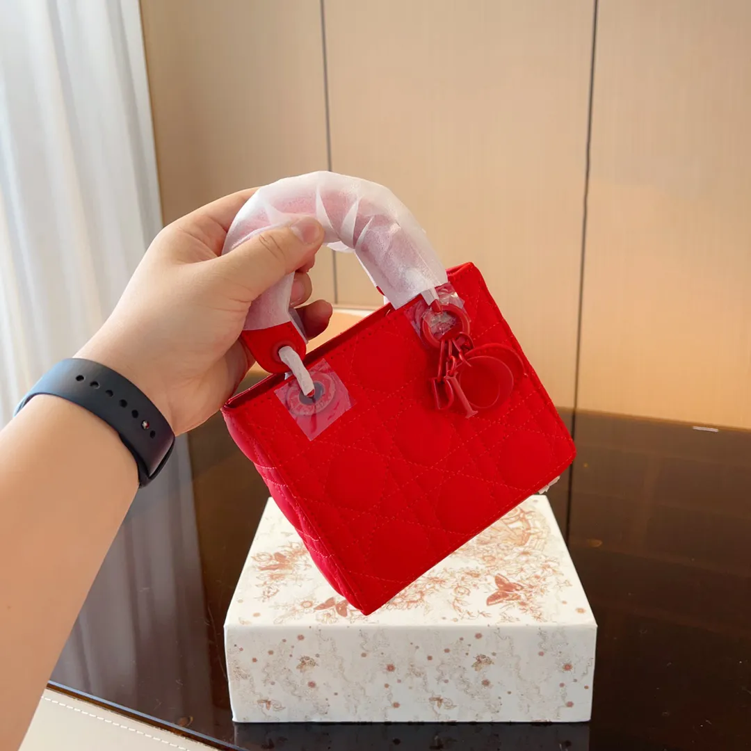 新作話題ディオール☆LADY DIOR マイクロバッグ 9色