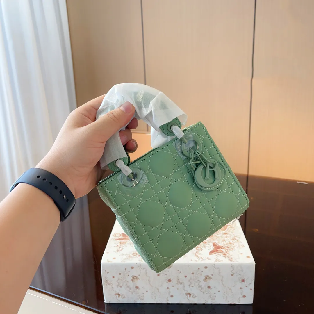 新作話題ディオール☆LADY DIOR マイクロバッグ 9色