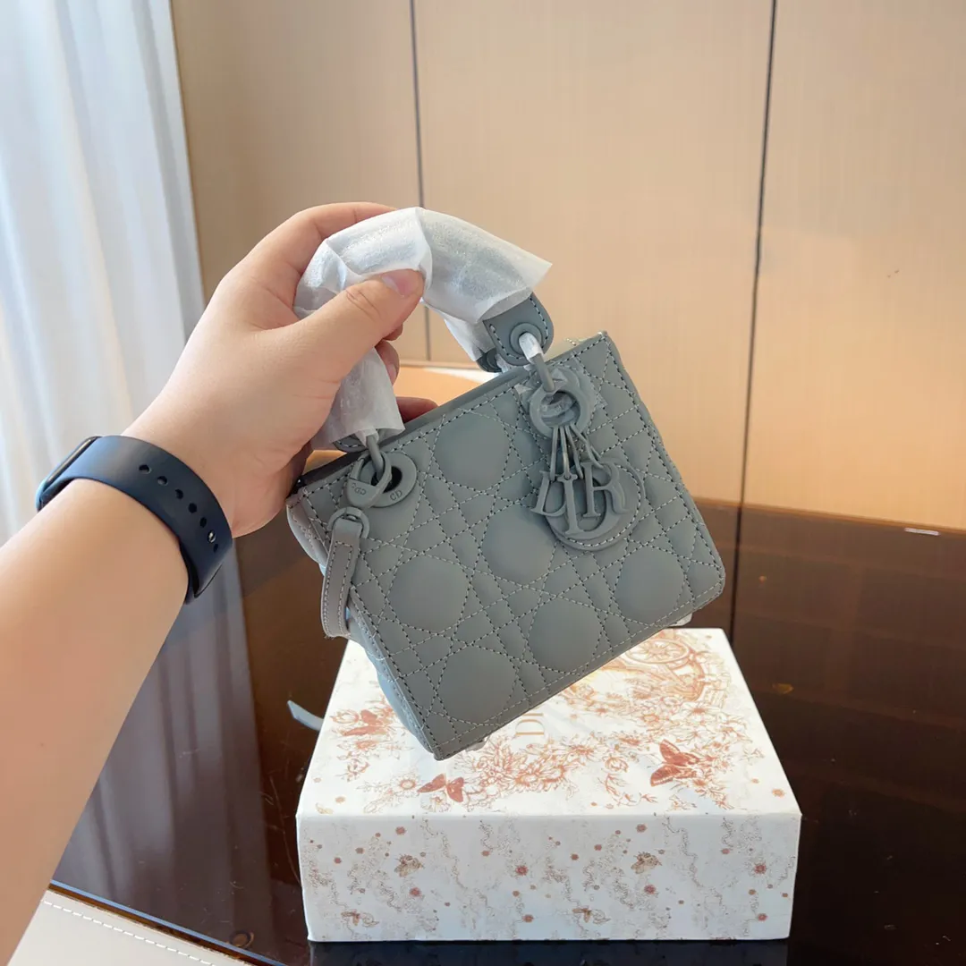 新作話題ディオール☆LADY DIOR マイクロバッグ 9色