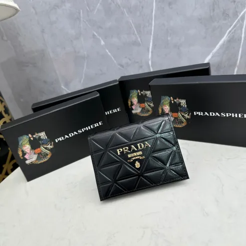 国内即発 PRADA 財布・長財布 ★全色★