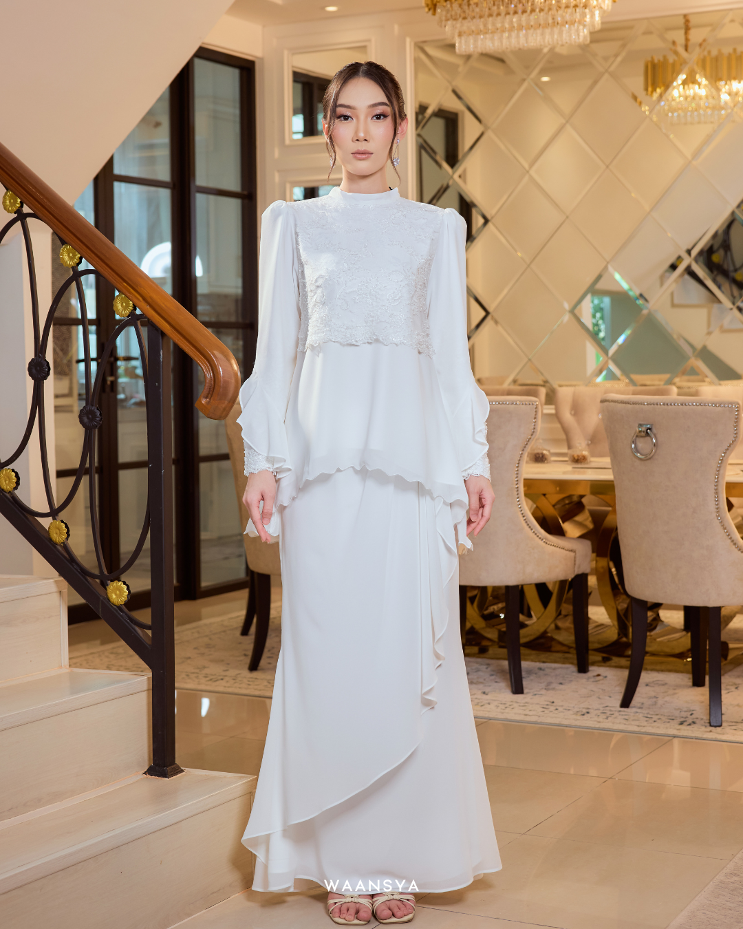 Eleanor in Off White