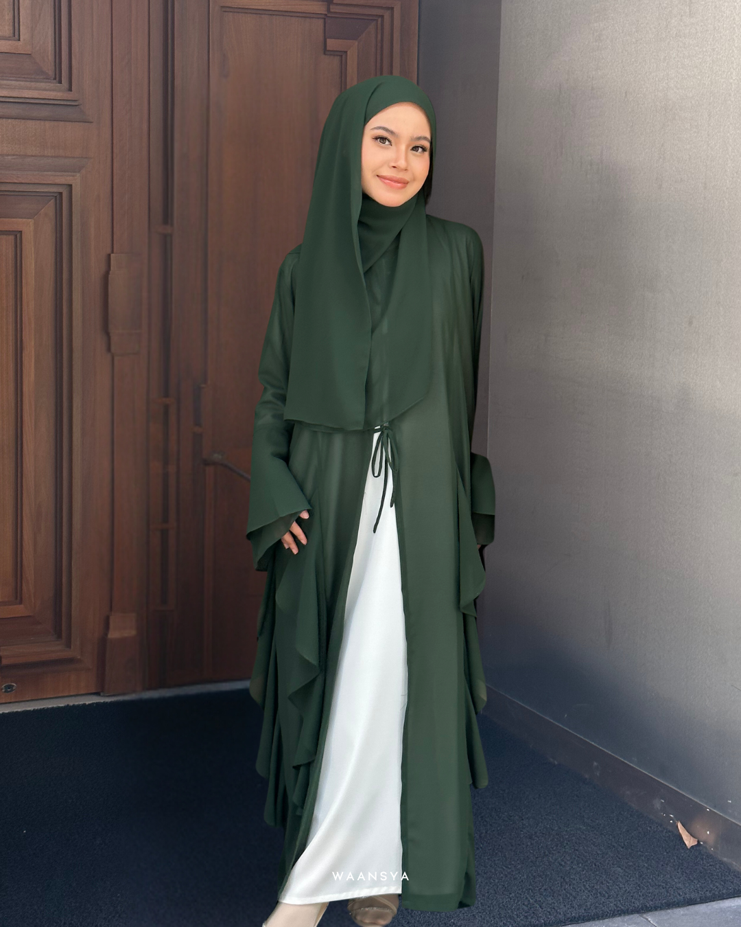 MALIKA IN EMERALD GREEN