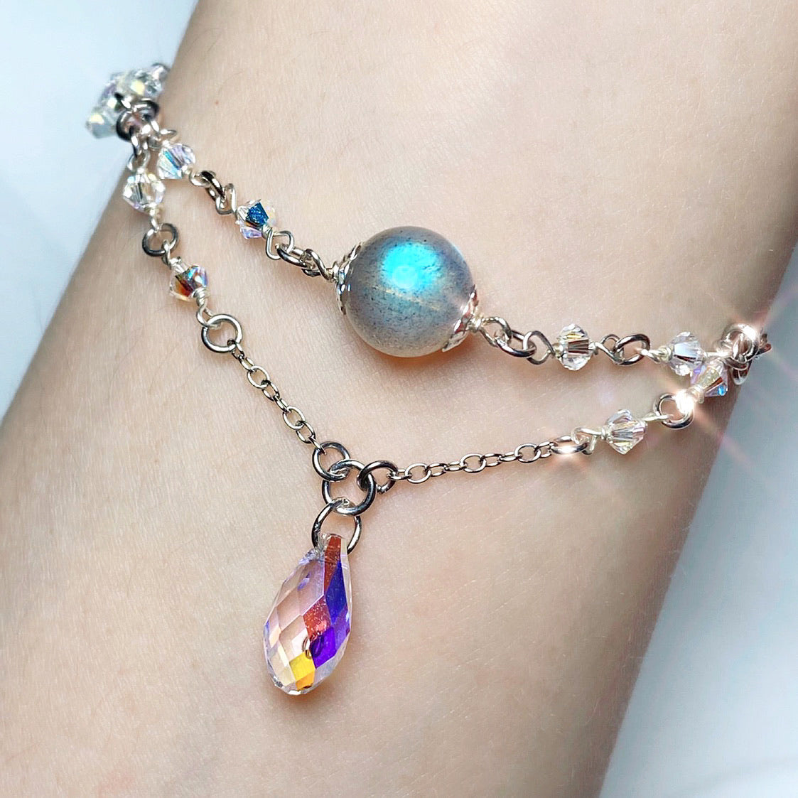 Aurora Lavaliere