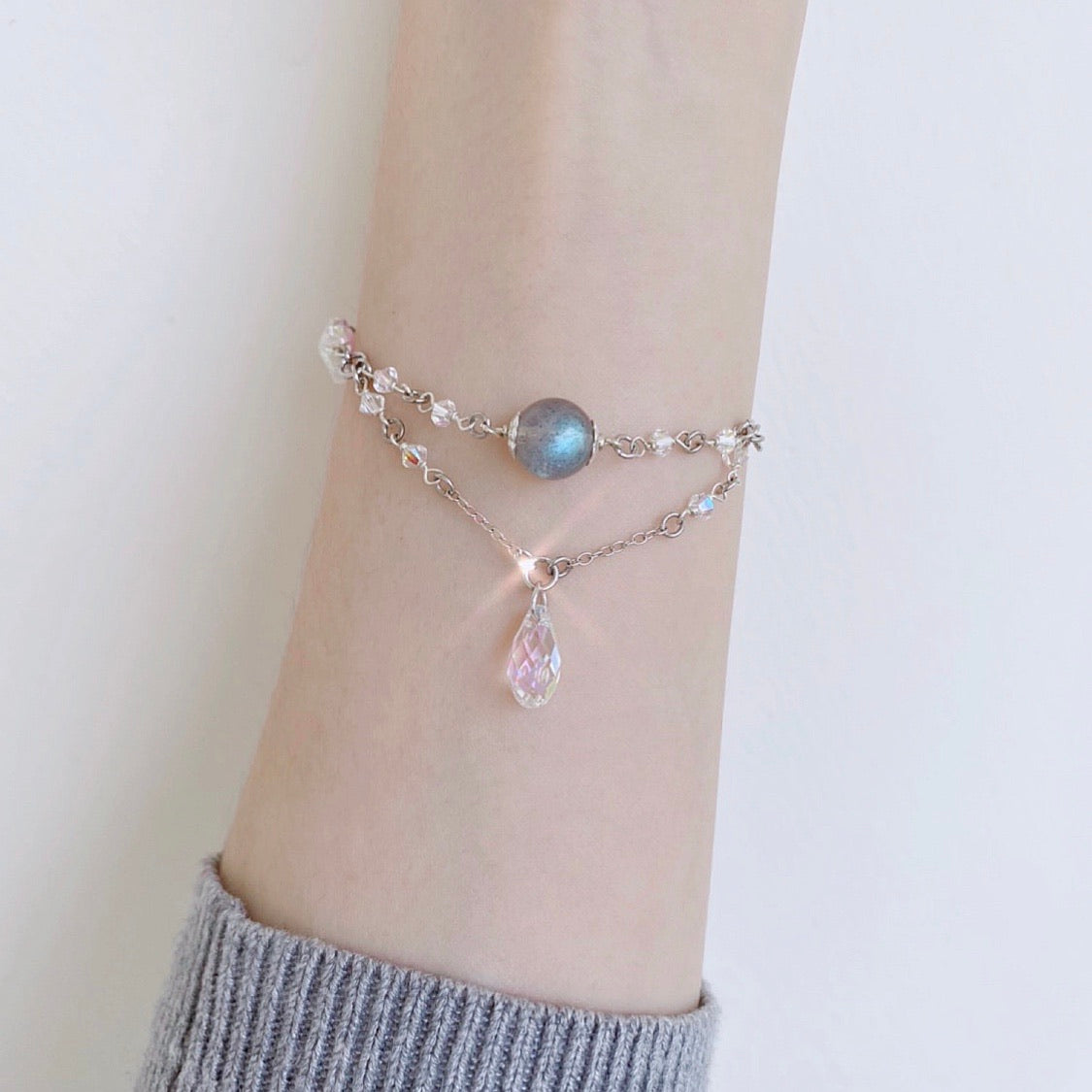 Aurora Lavaliere