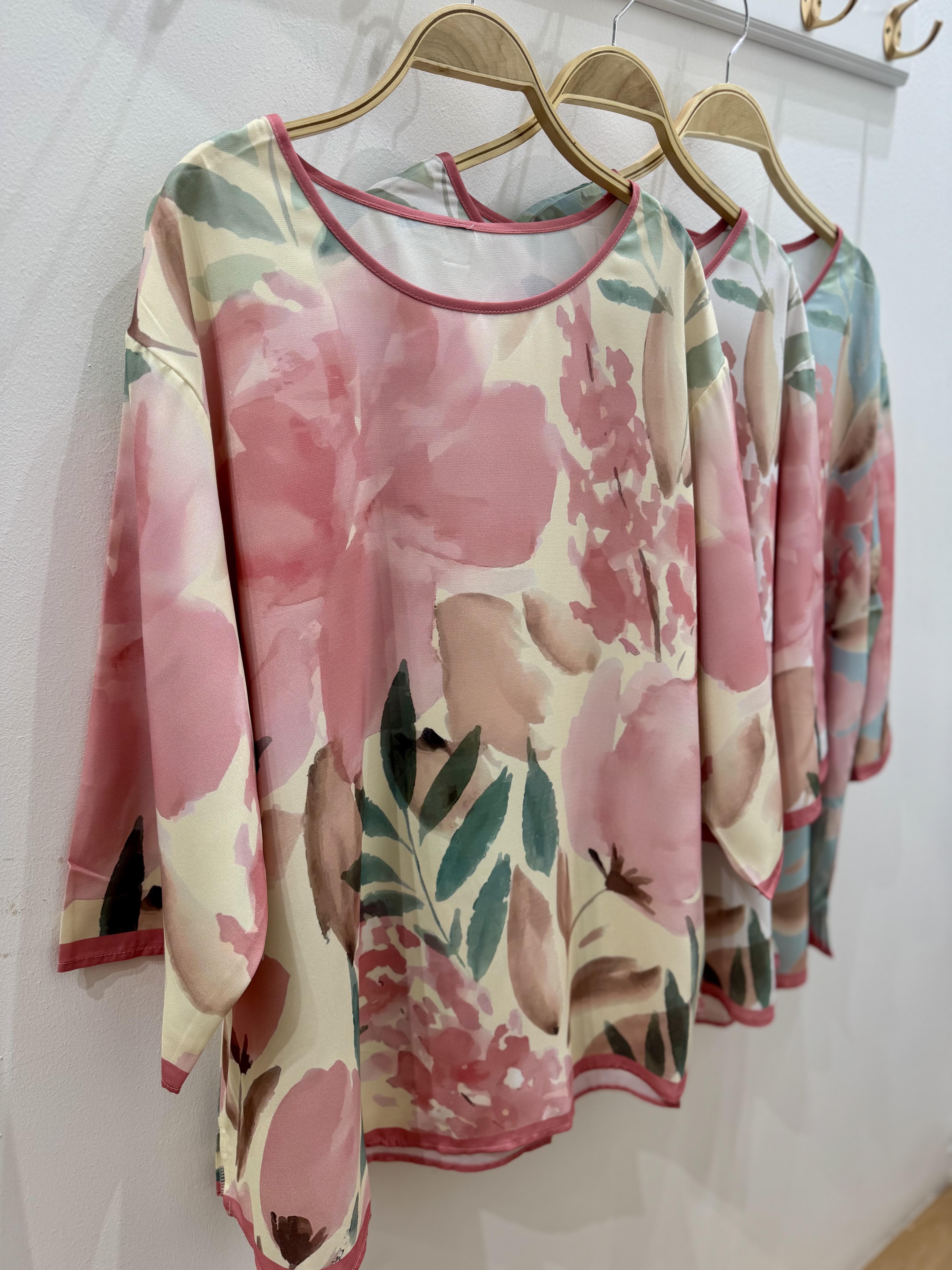 Brush Painted Flower Top | Plus Size Top