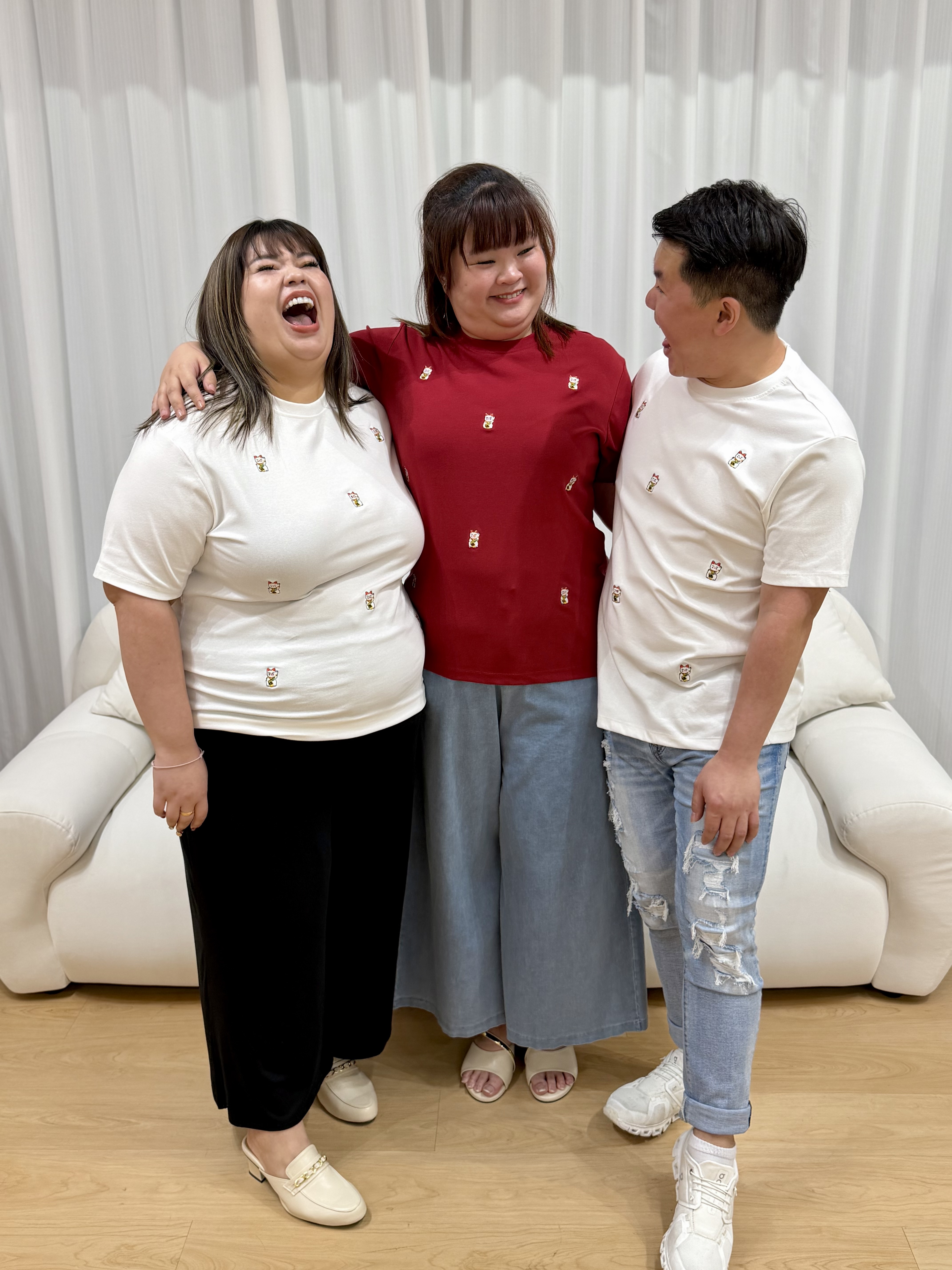 Love+ (Multiple) Maneki-Neko Cat Unisex Premium Cotton Top | Plus Size Top