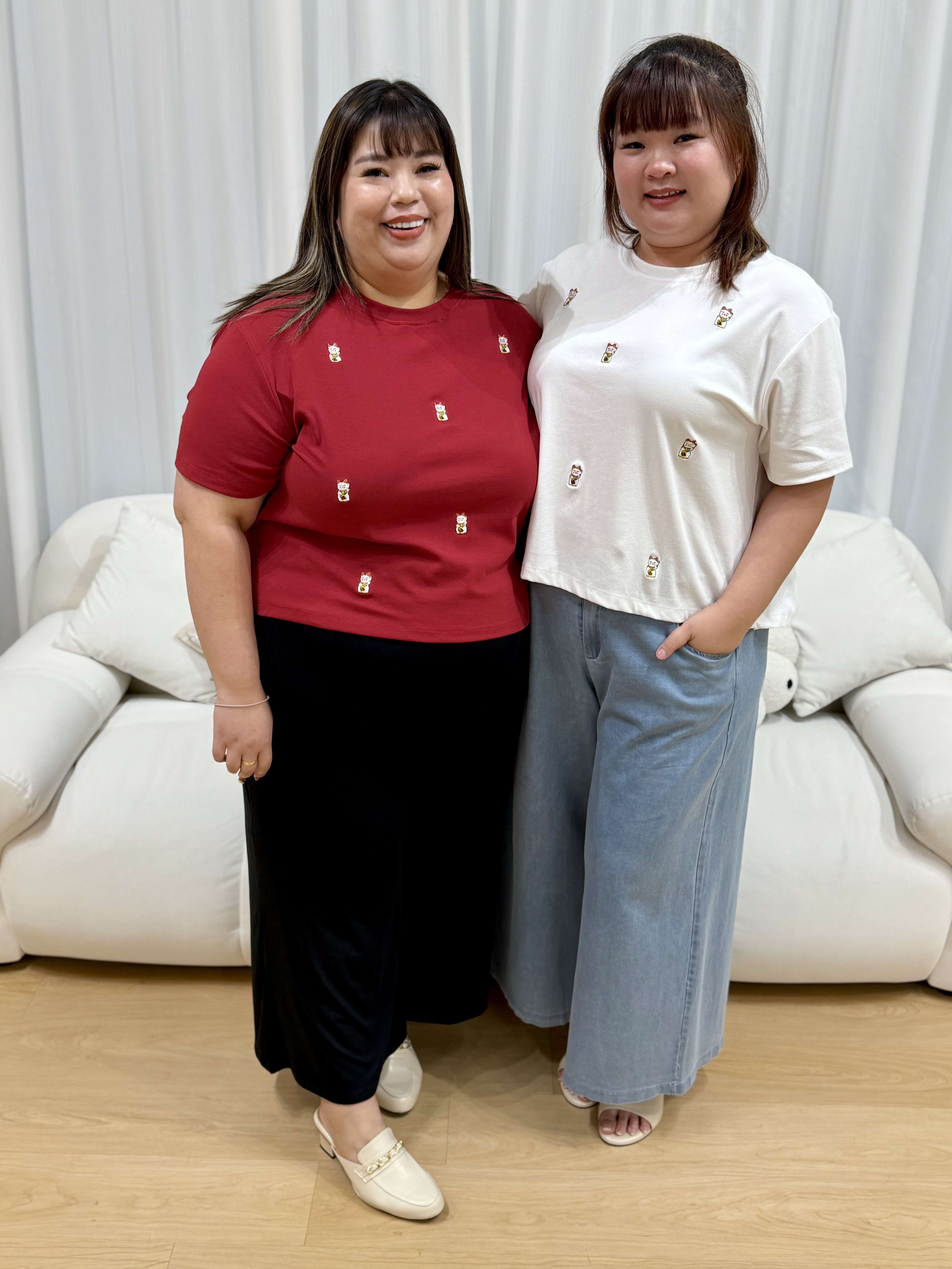 Love+ (Multiple) Maneki-Neko Cat Ladies Premium Cotton Top | Plus Size Top