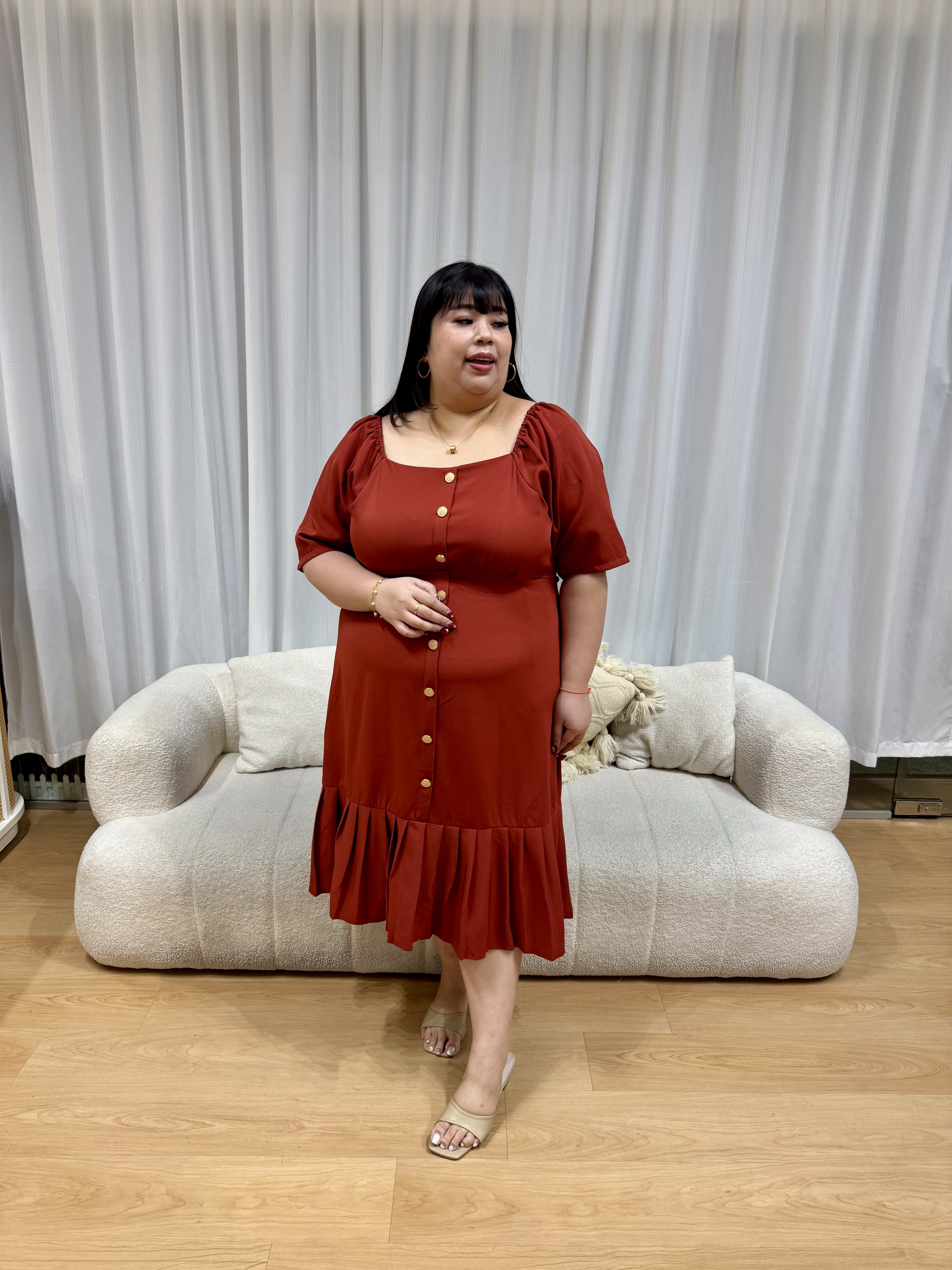 Love+ Lakaelynn Golden Button Dress | Plus Size Dress