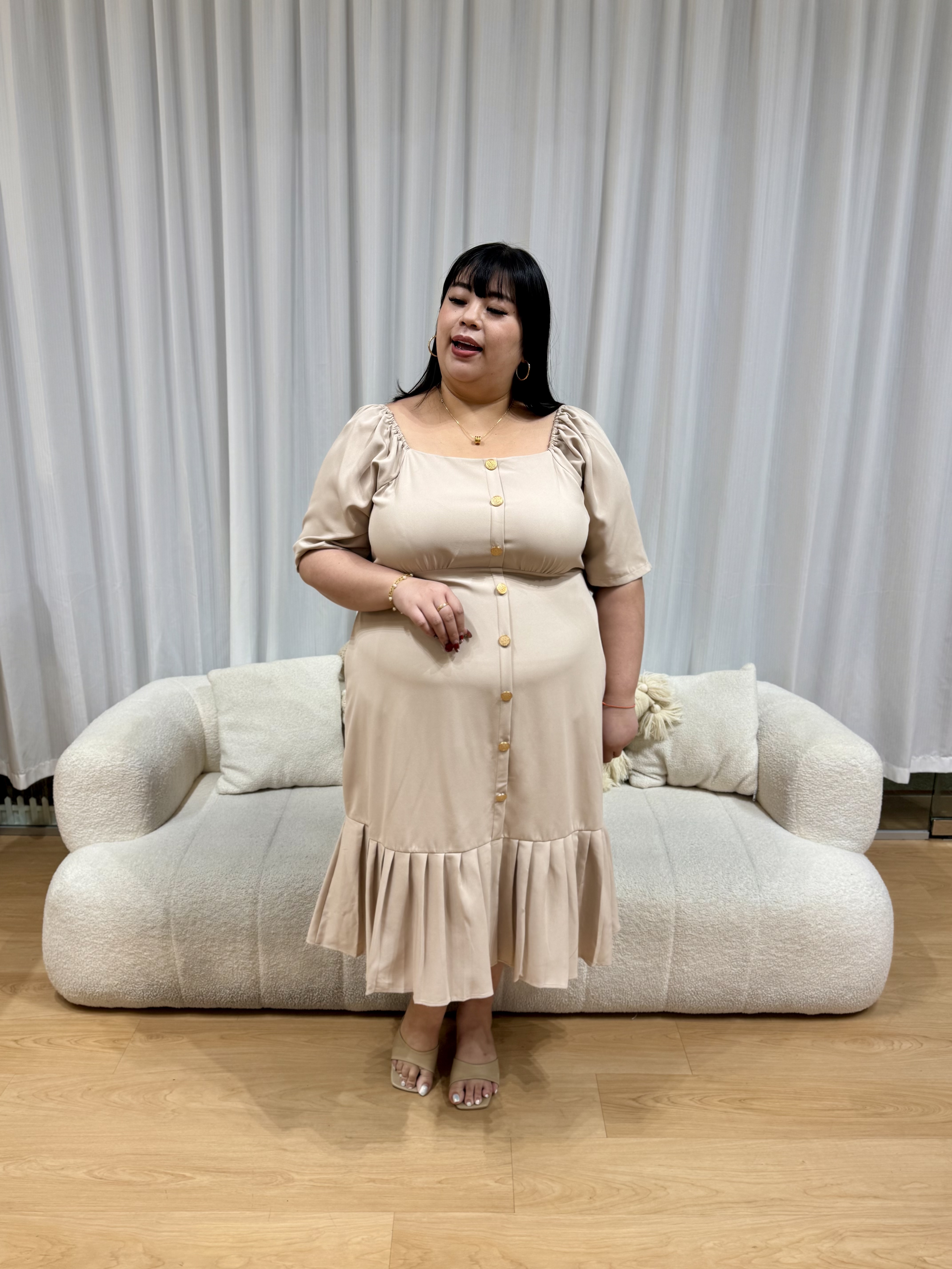 Love+ Lakaelynn Golden Button Dress | Plus Size Dress