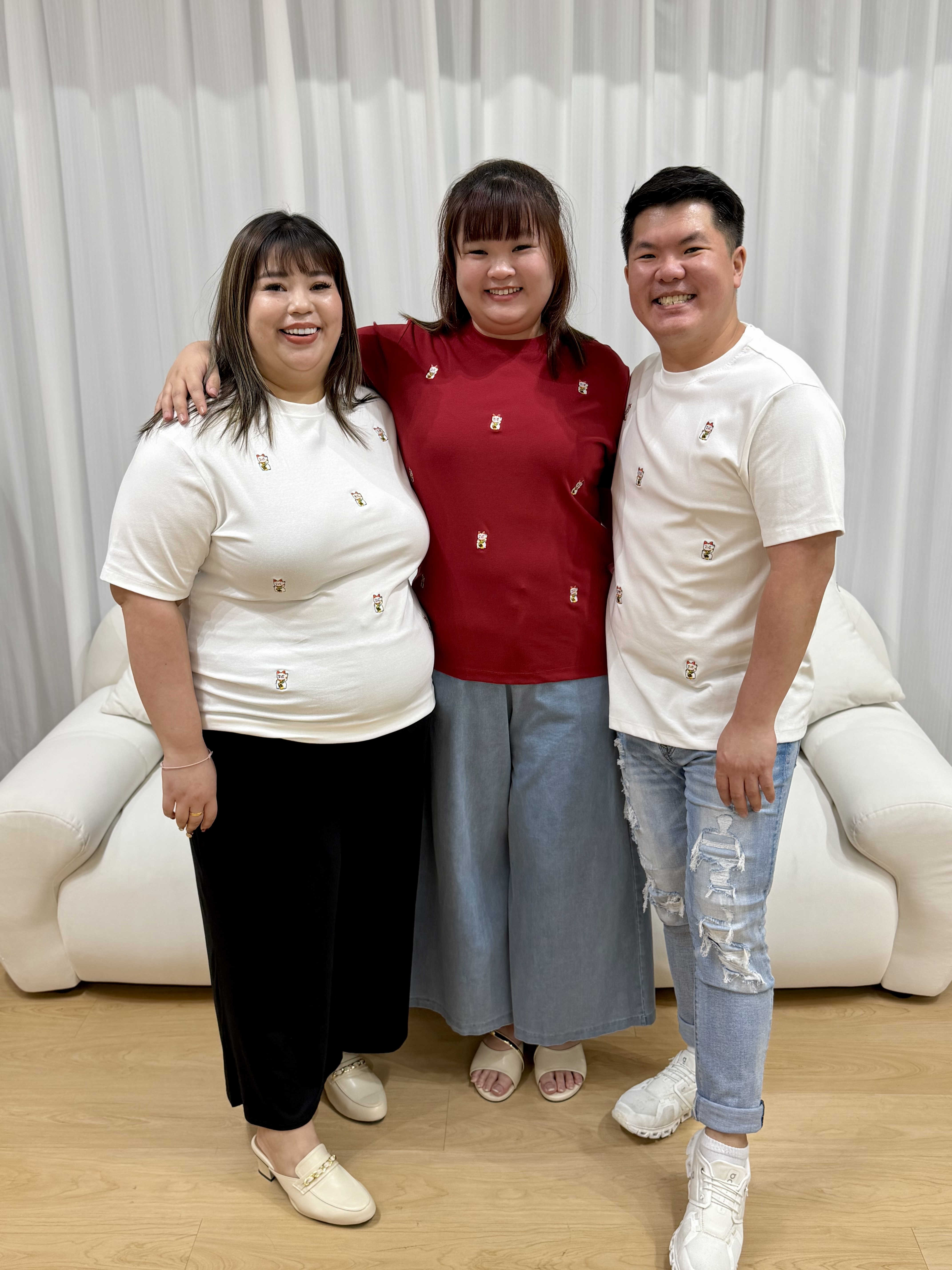 Love+ (Multiple) Maneki-Neko Cat Unisex Premium Cotton Top | Plus Size Top