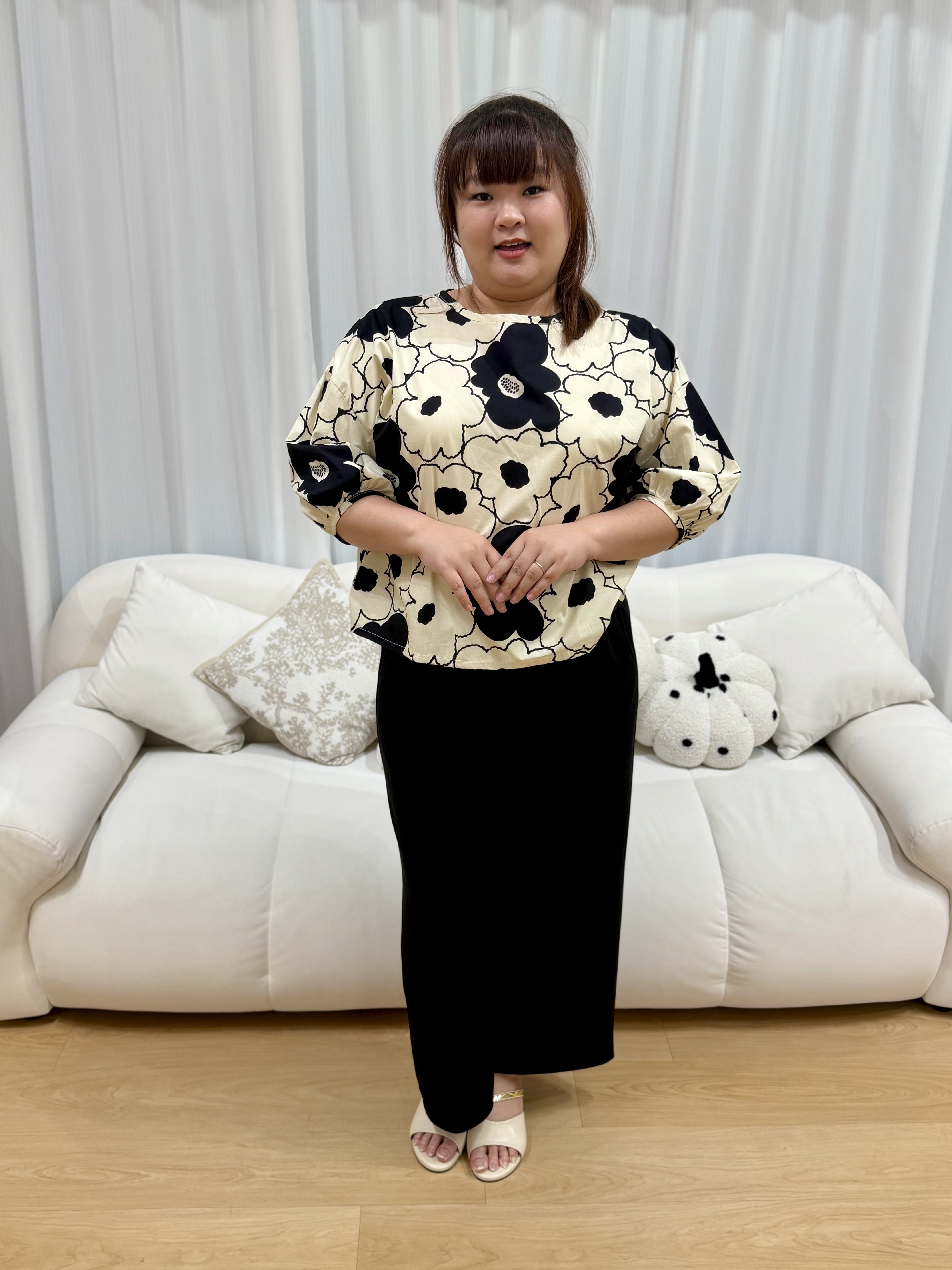 Yeuasoo Abstract Floral Top | Plus Size Top