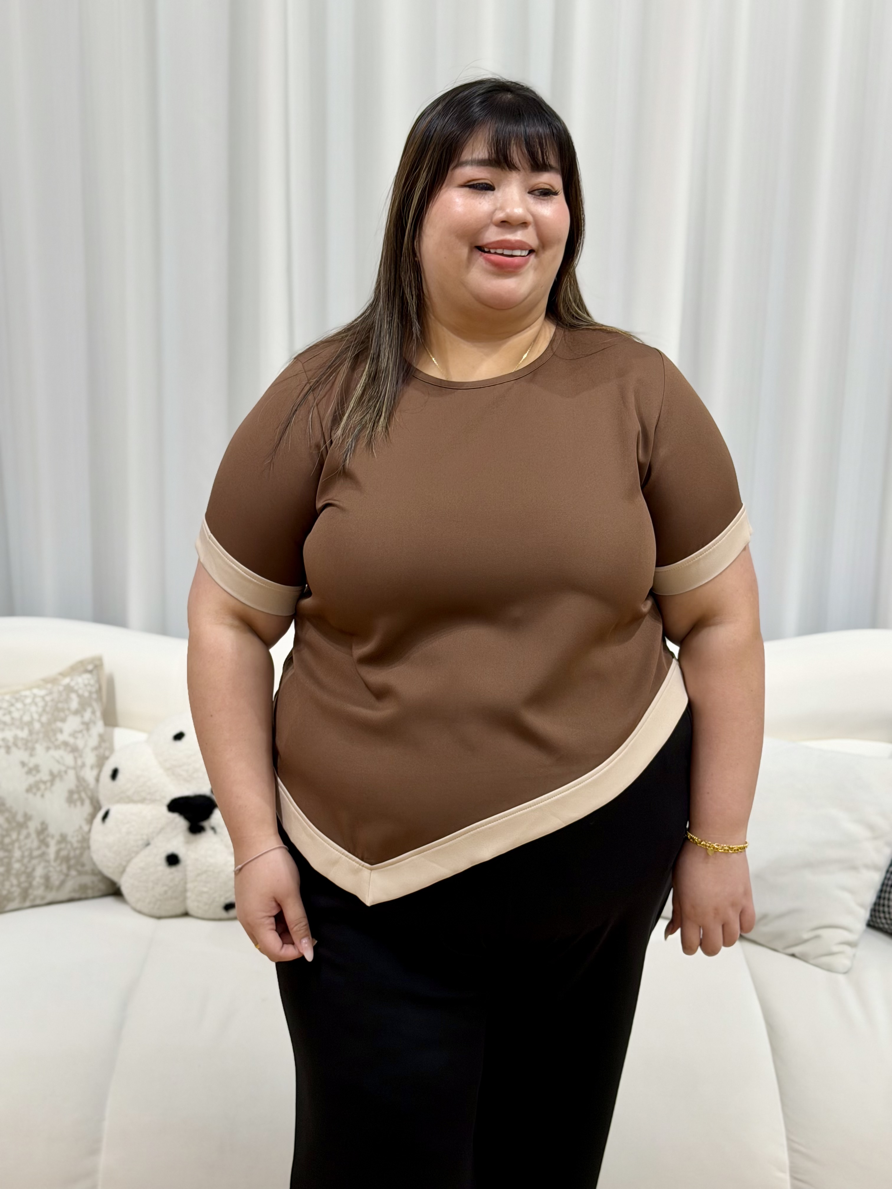 Outline Asymmetrical Top | Plus Size Top