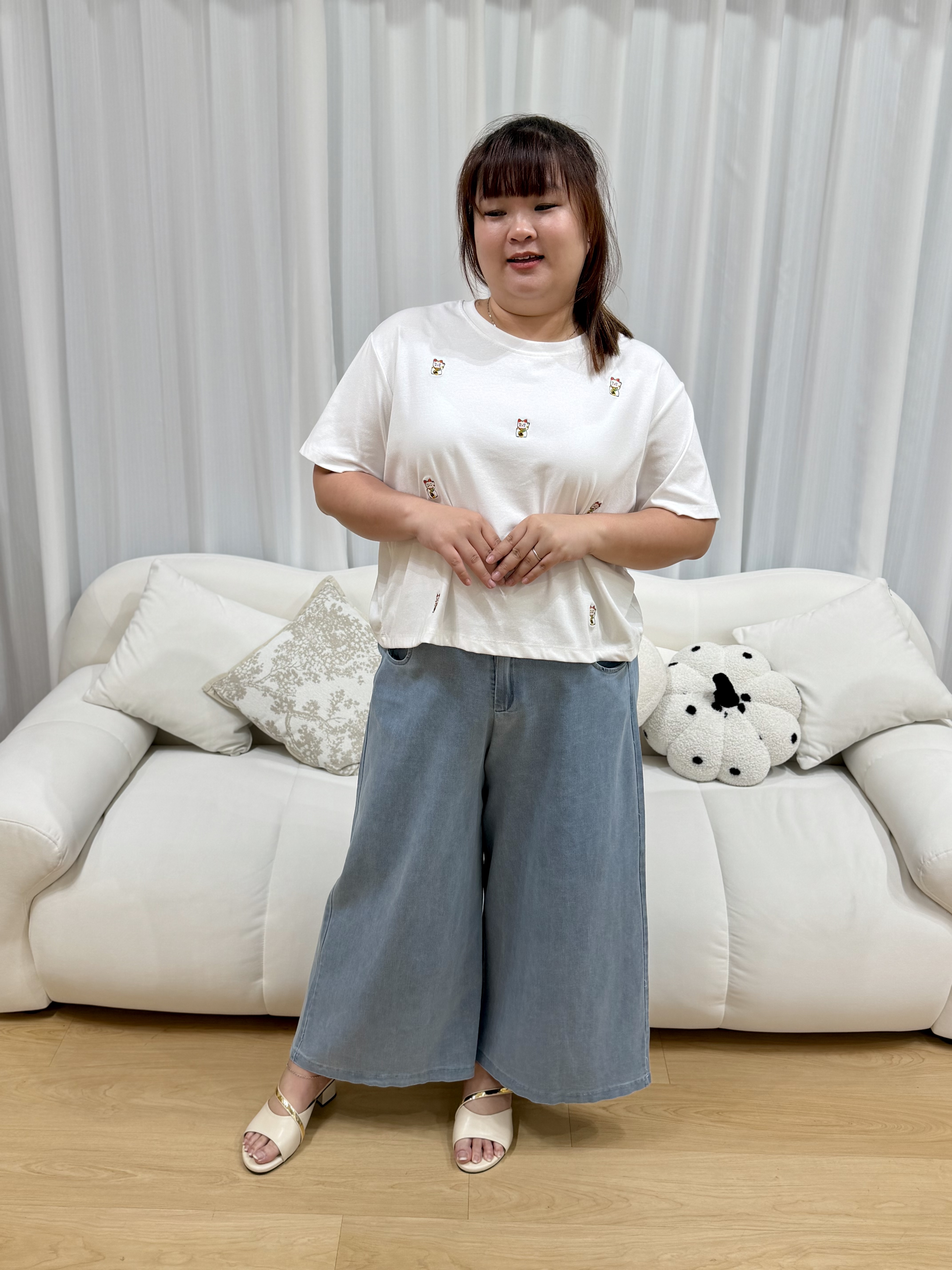 Love+ (Multiple) Maneki-Neko Cat Ladies Premium Cotton Top | Plus Size Top