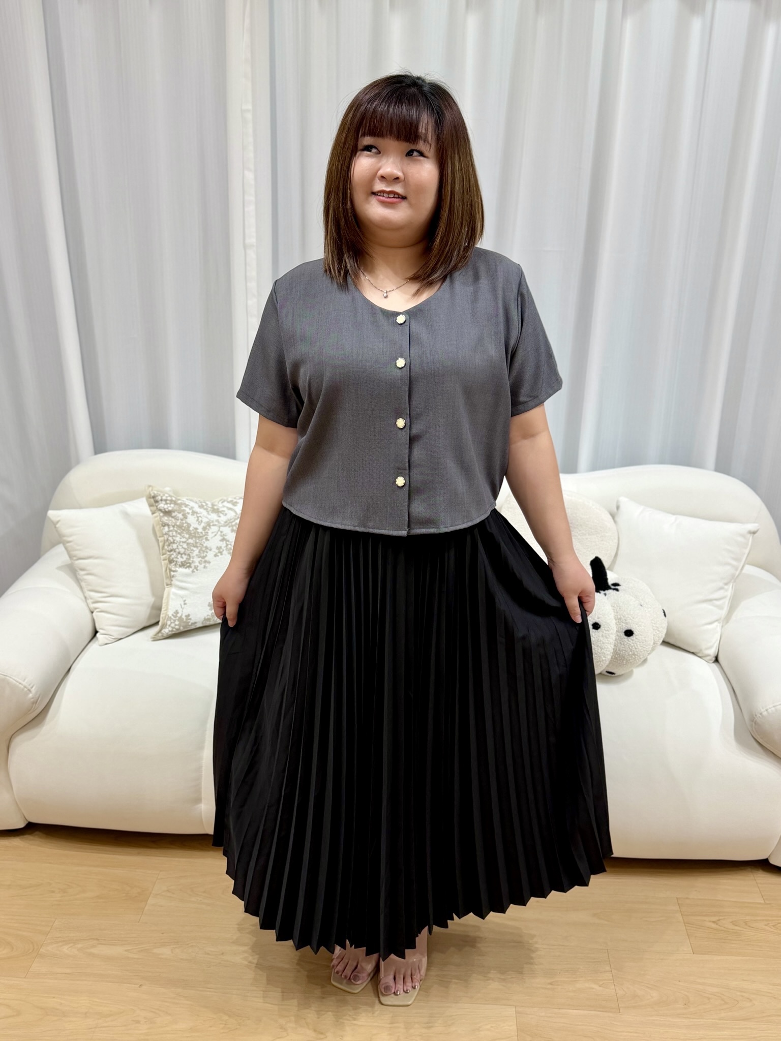 Kilo Button Pearl Top | Plus Size Top