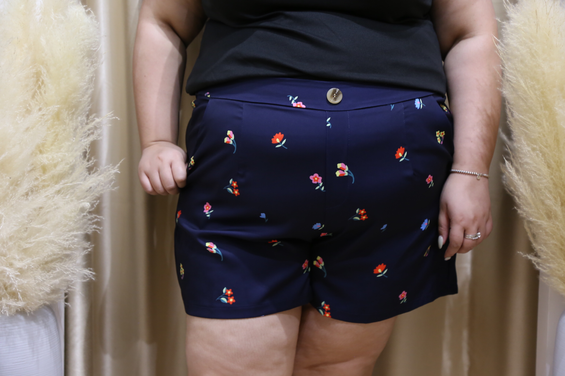 Love+ Lea Sasha Floral Shorts | Plus Size Bottom