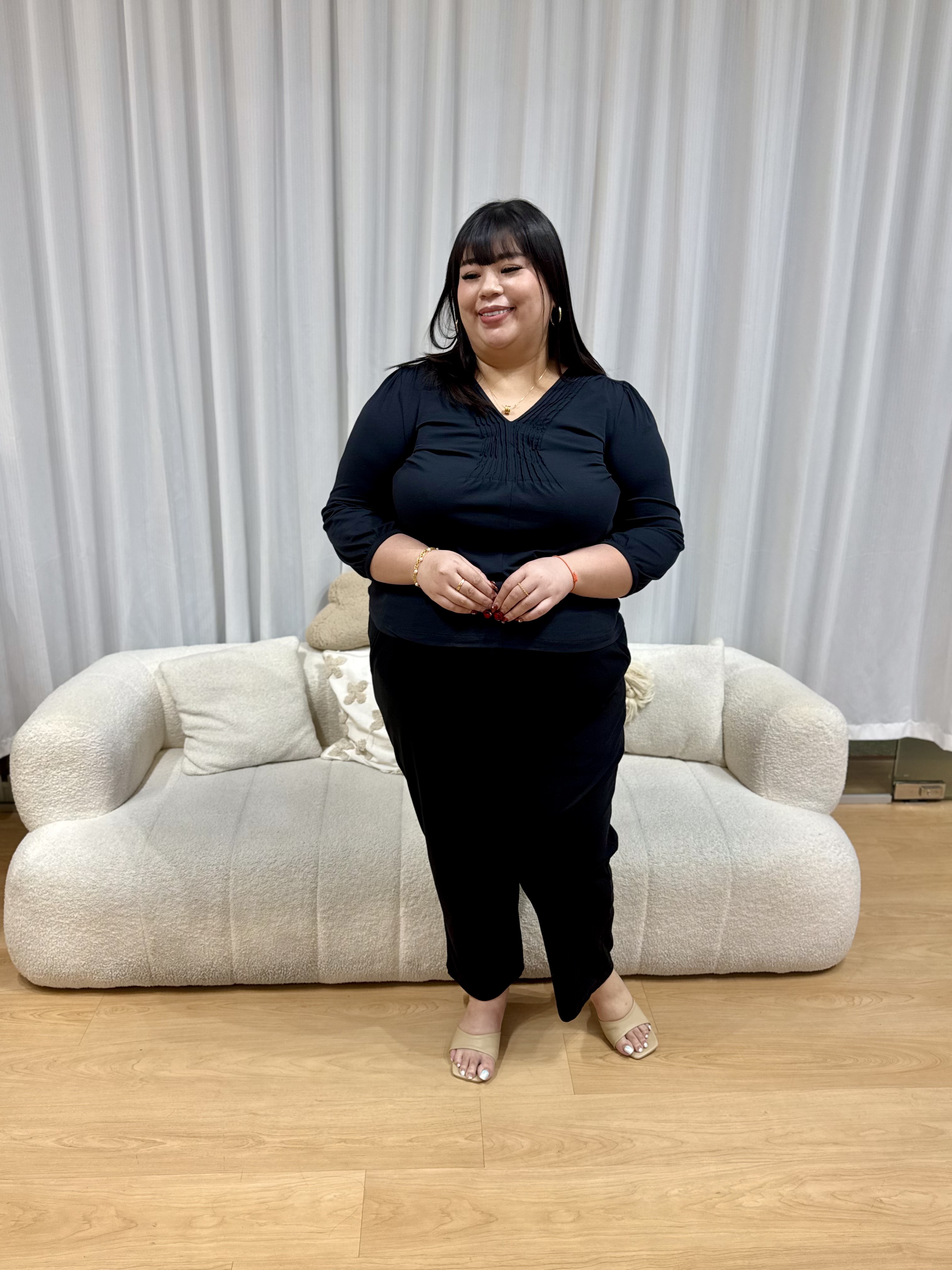 V Lands 3/4 Sleeve Top | Plus Size Top