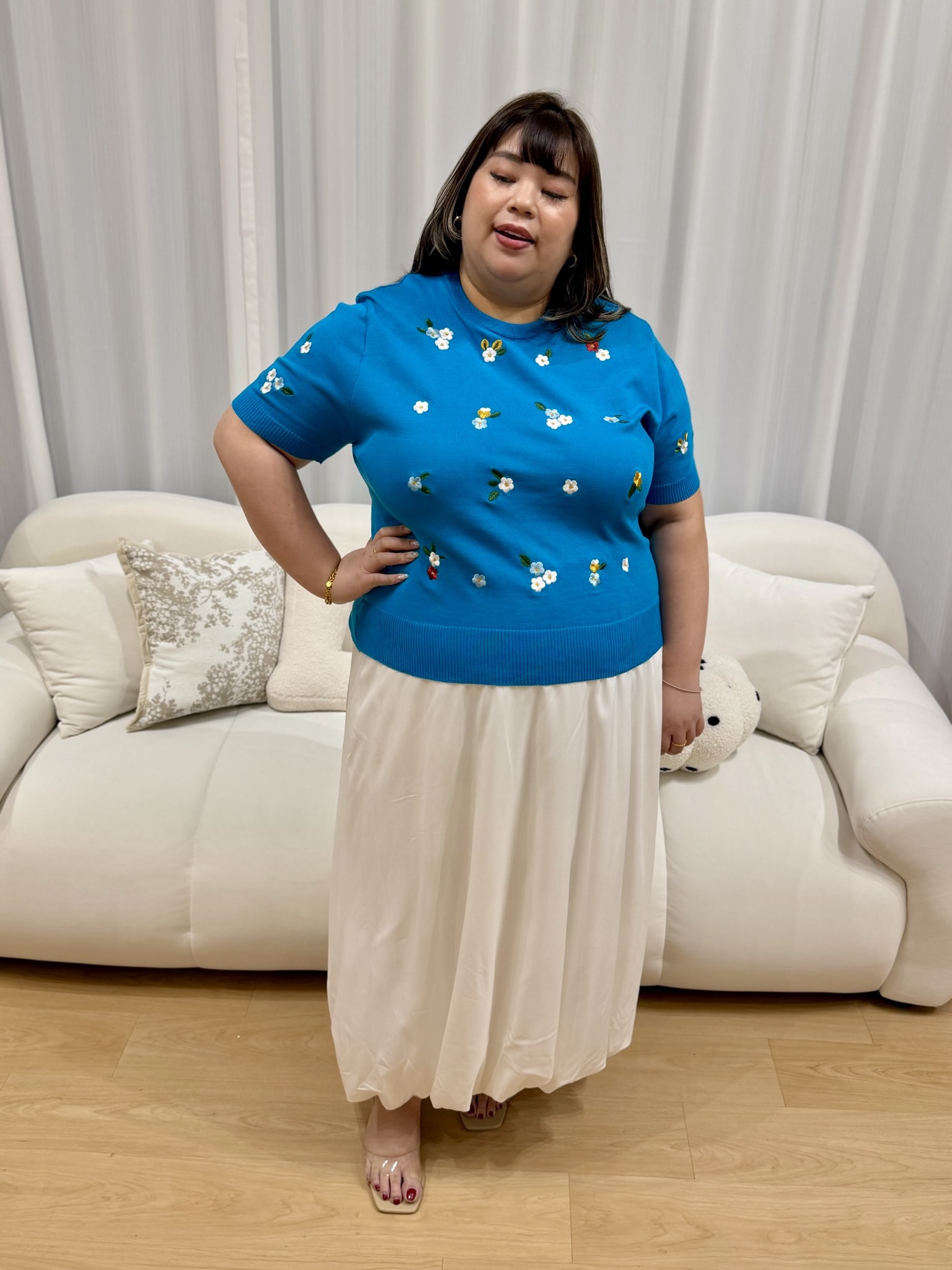 Bundle Of Flowers Soft Knit Top | Plus Size Top