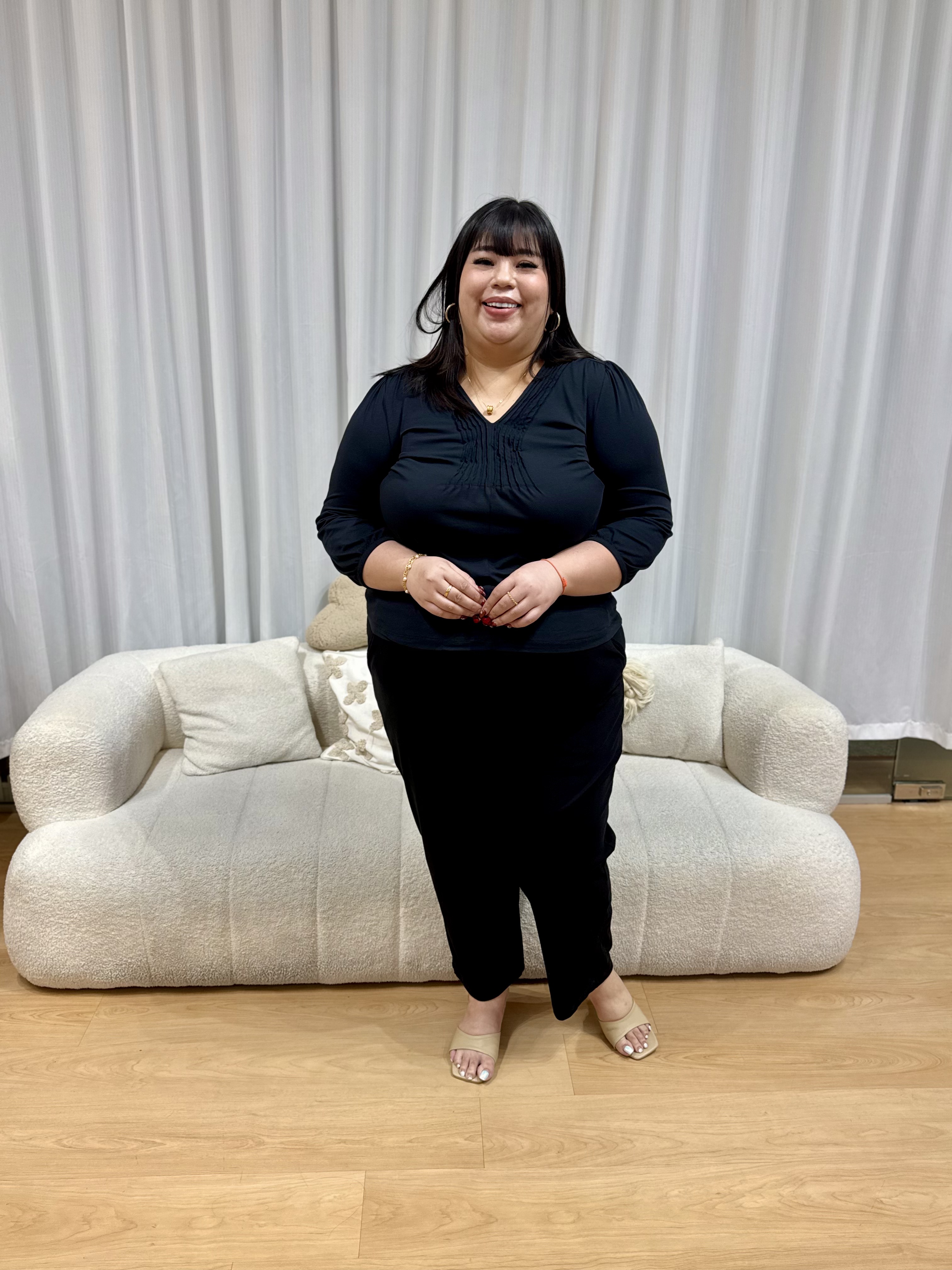 V Lands 3/4 Sleeve Top | Plus Size Top