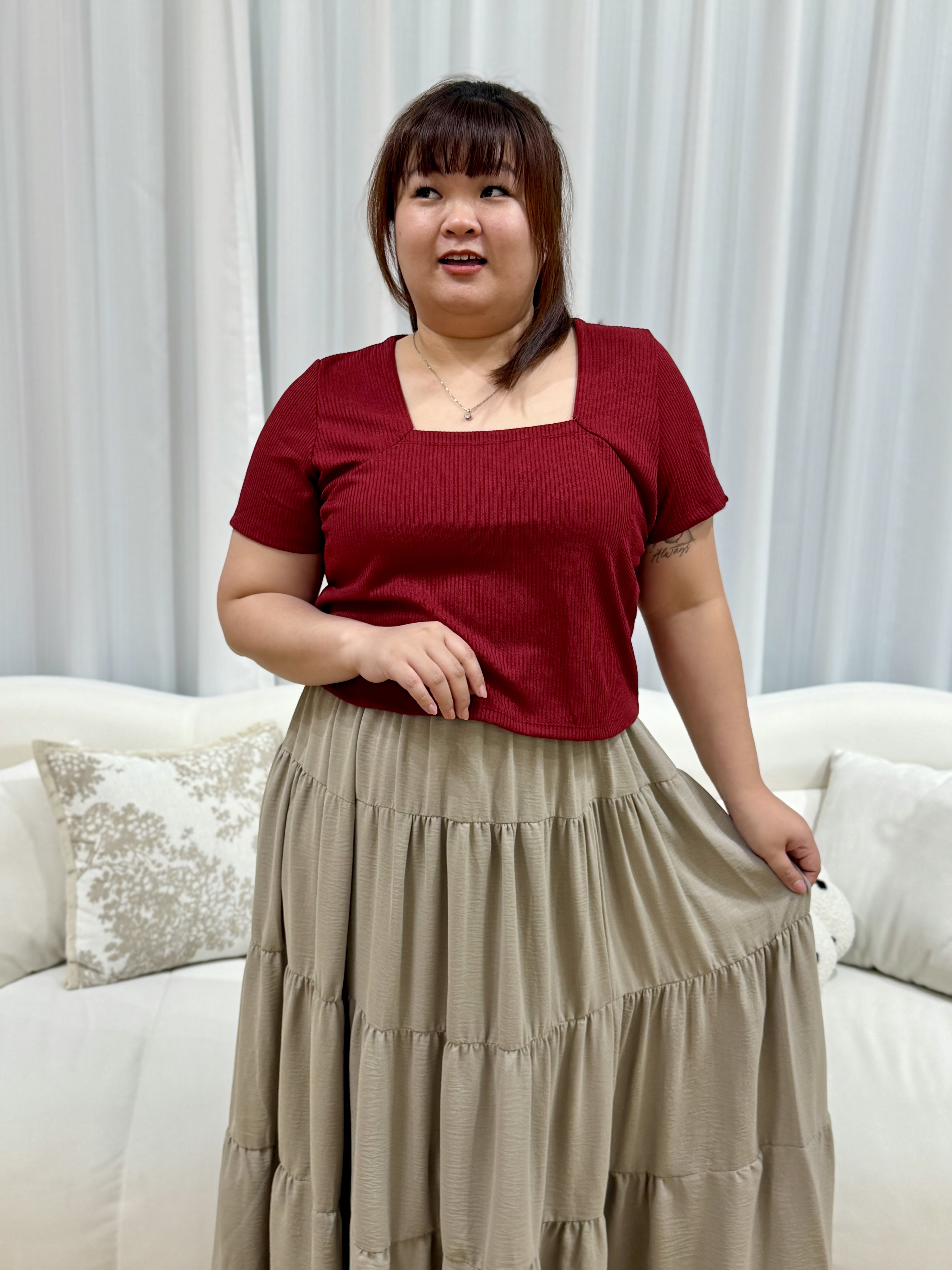 Lizzy Basic Box Top | Plus Size Top