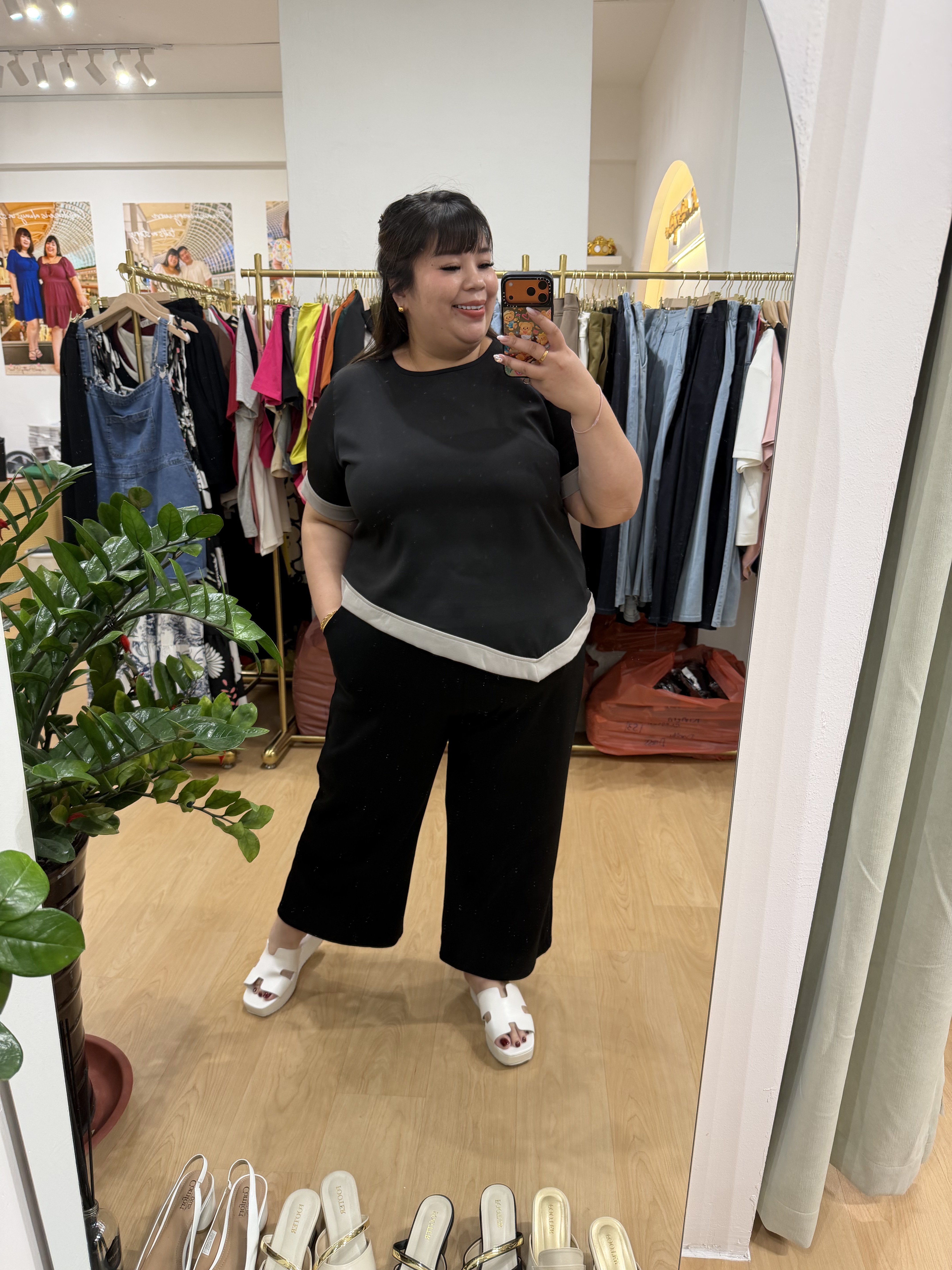 Outline Asymmetrical Top | Plus Size Top
