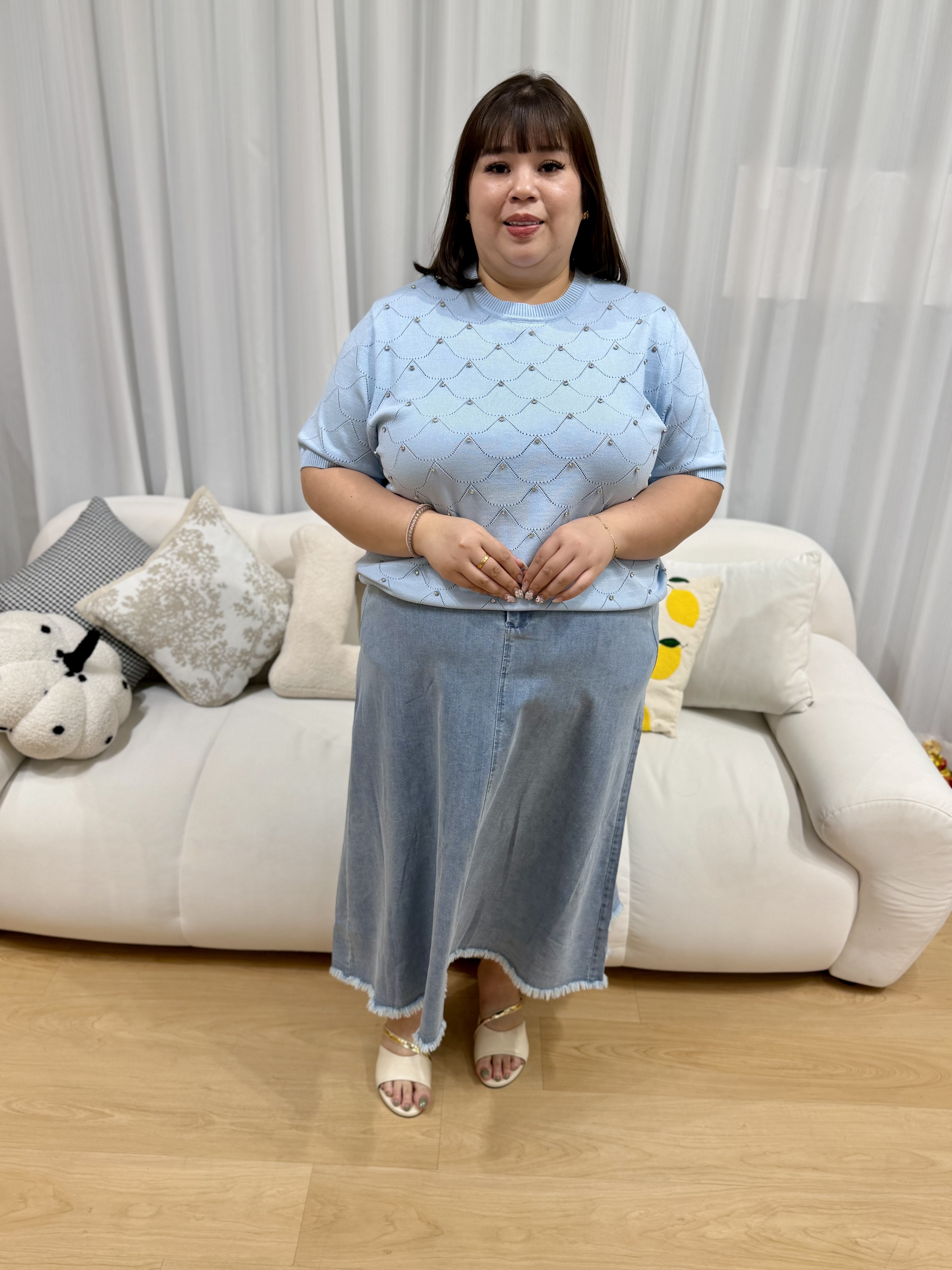 Diamond Studs Soft Knit Top | Plus Size Top