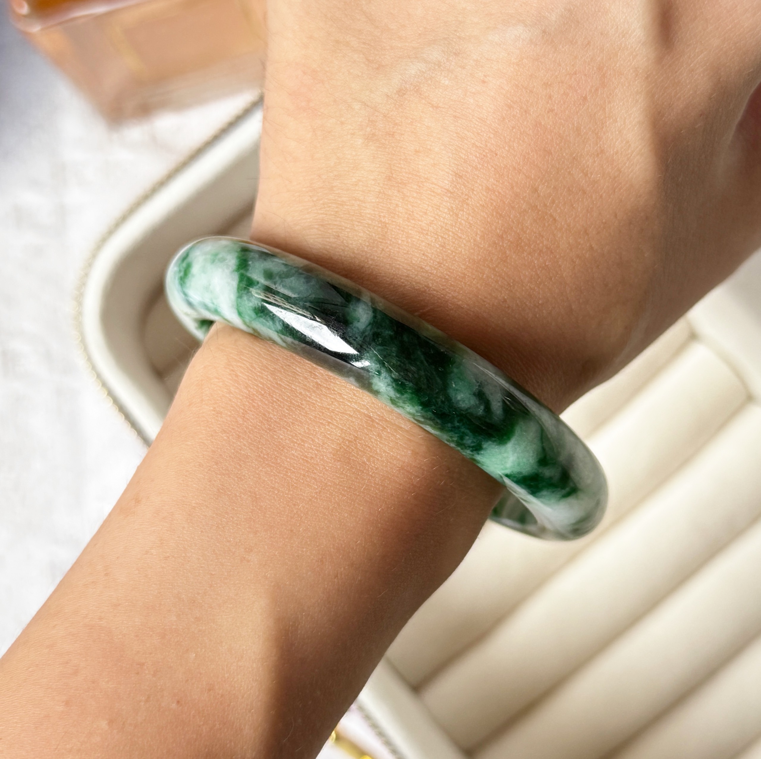 Grade A Monstera Flora Green Jade Bangle - S58+/54.7g