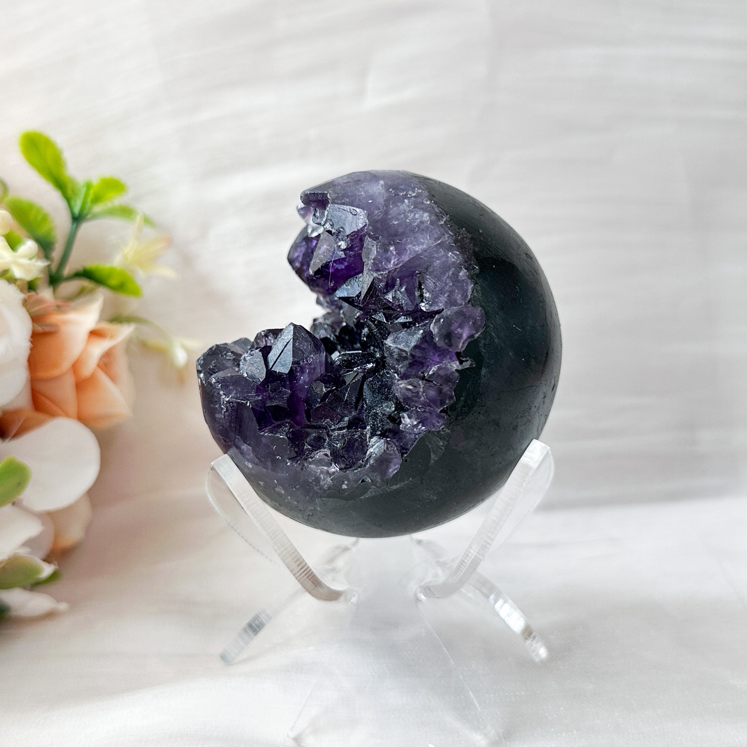Amethyst Raw Sphere w Sphere Stand