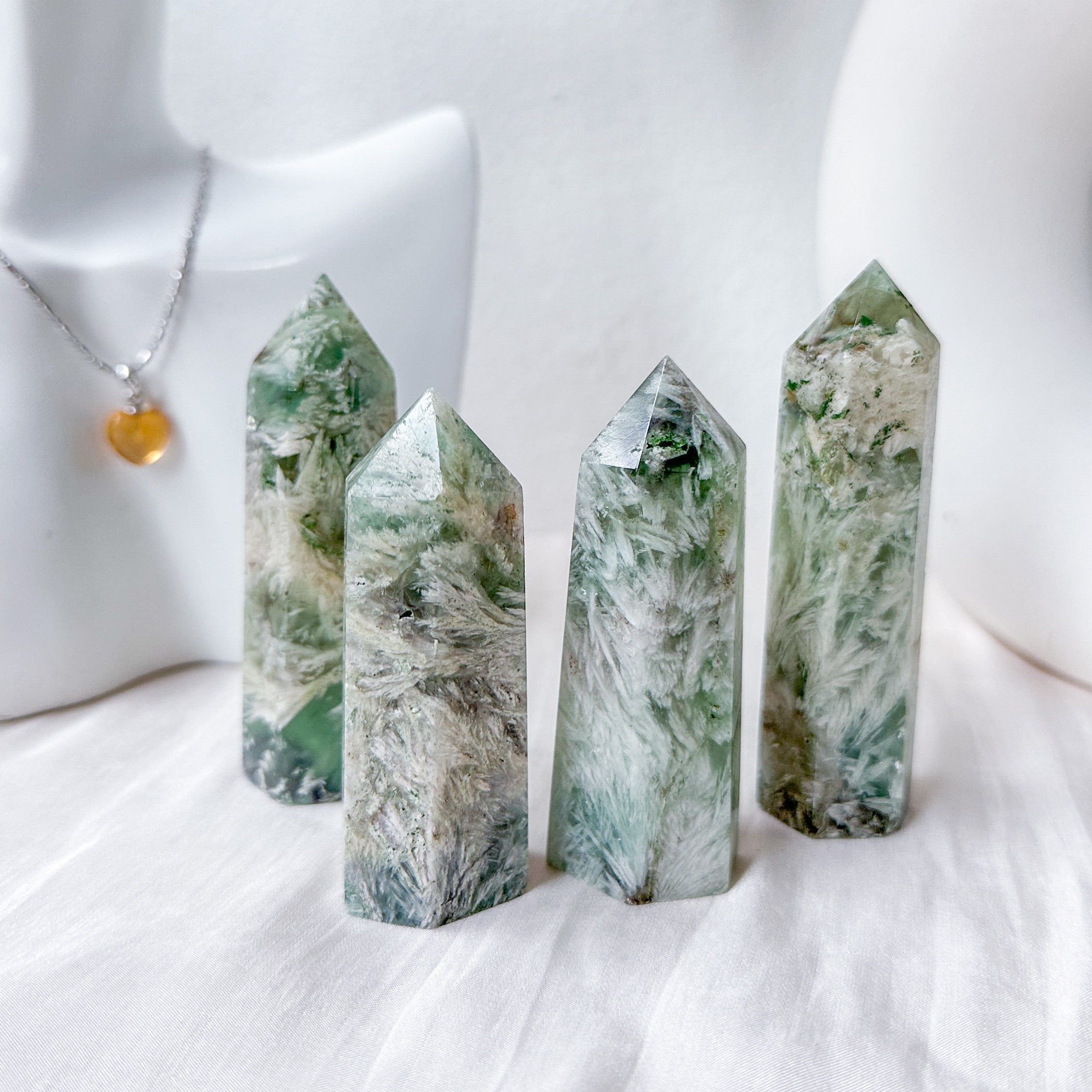 Scolecite Fluorite Pointer