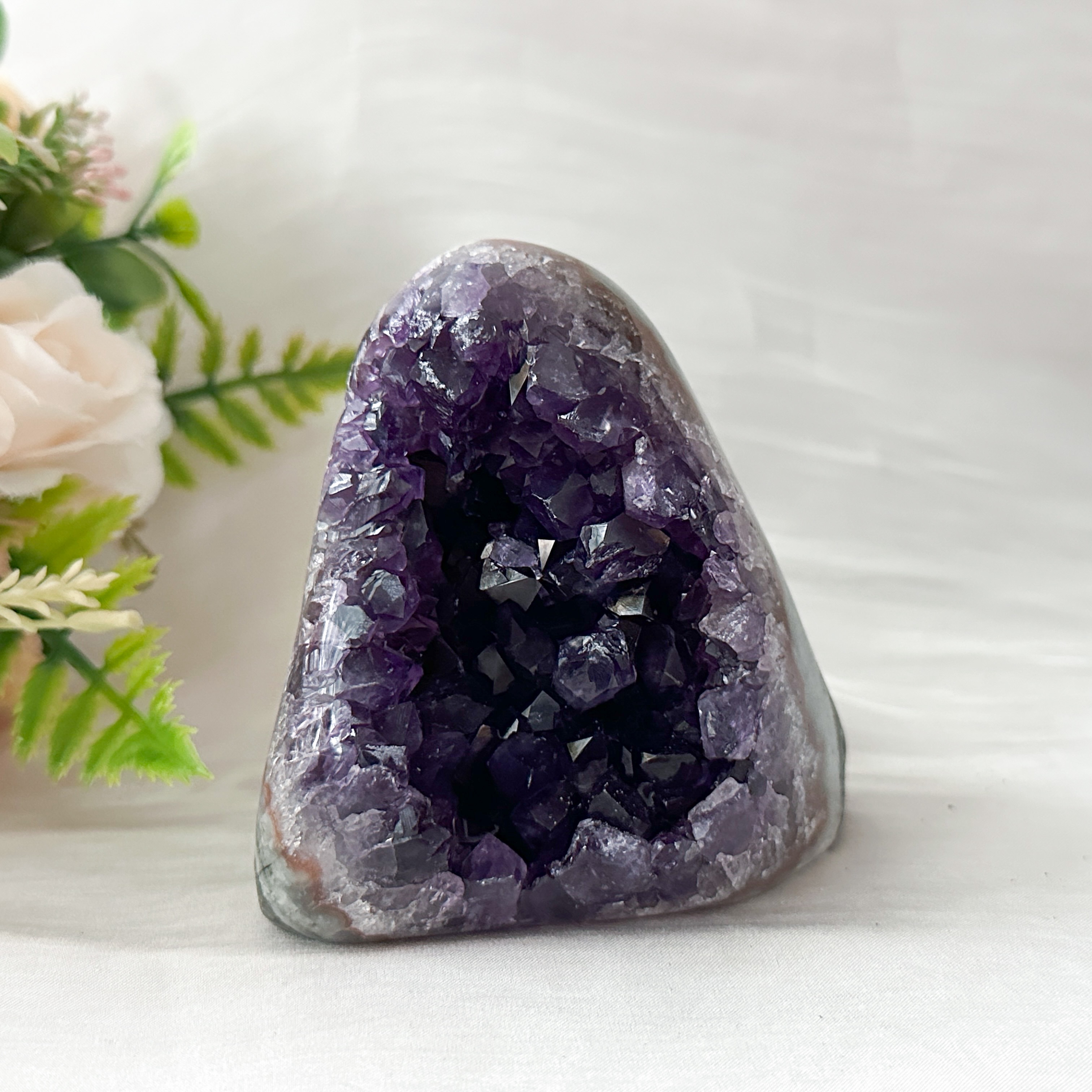 Amethyst Geode - 80mm