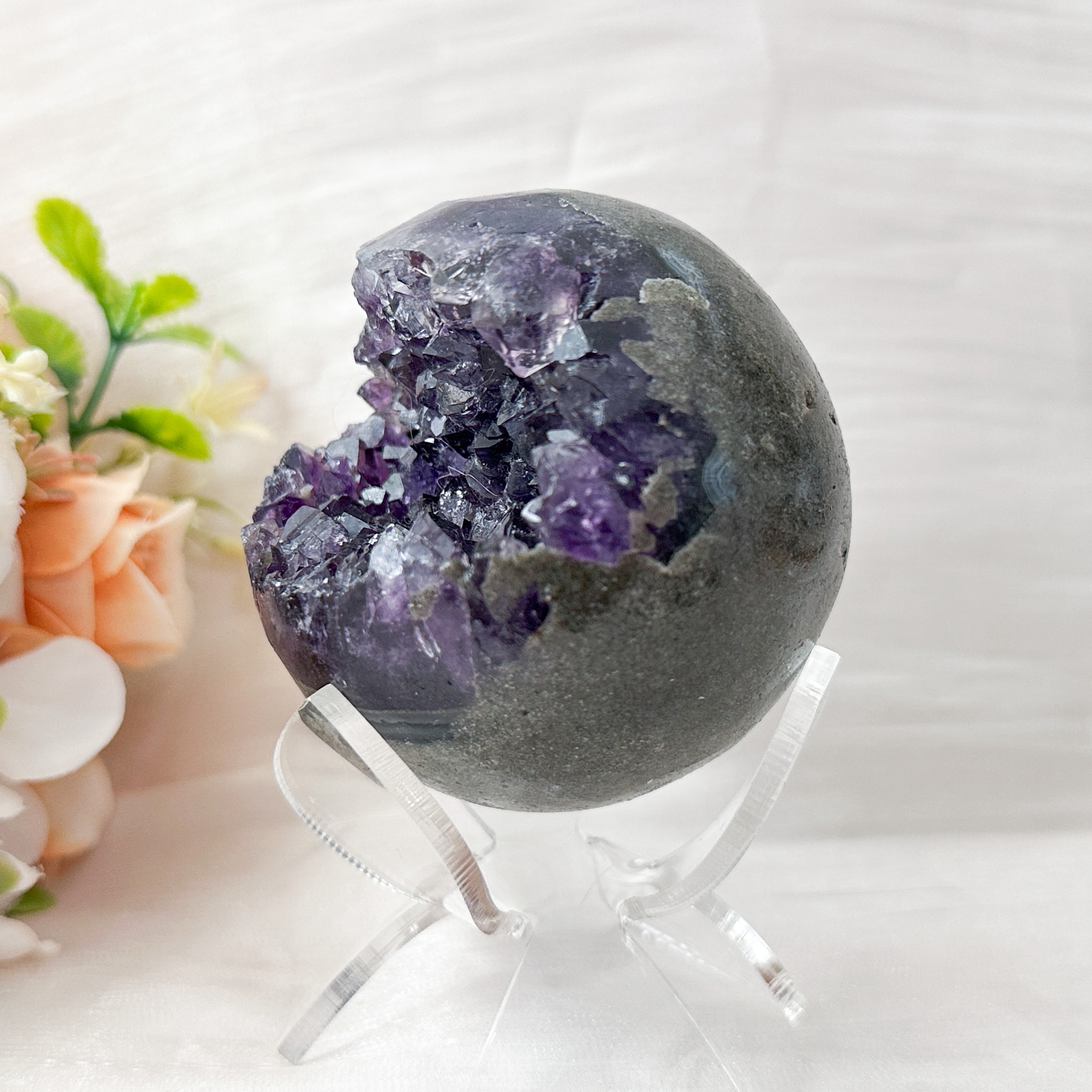 Amethyst Raw Sphere w Sphere Stand