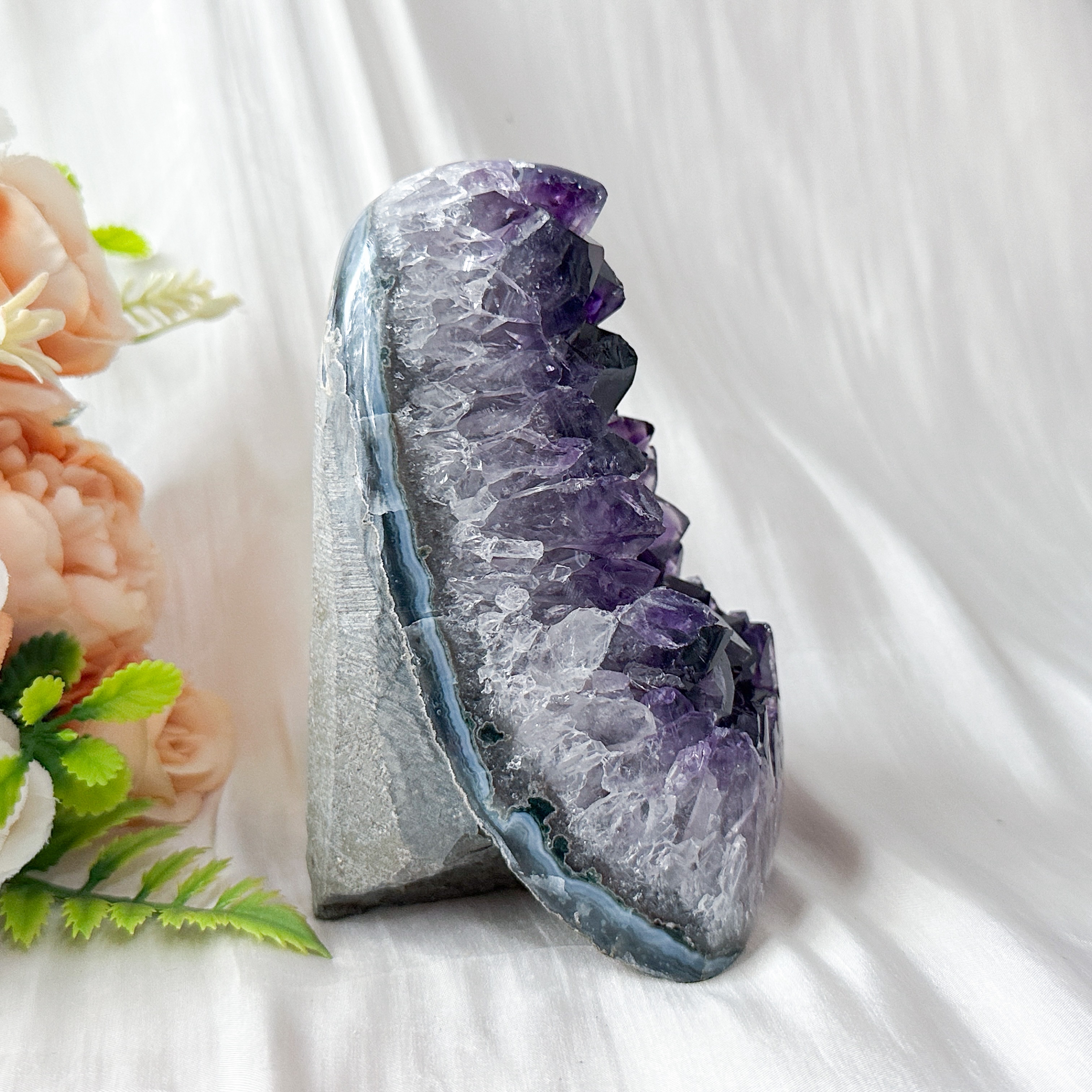 Amethyst Geode - 111mm