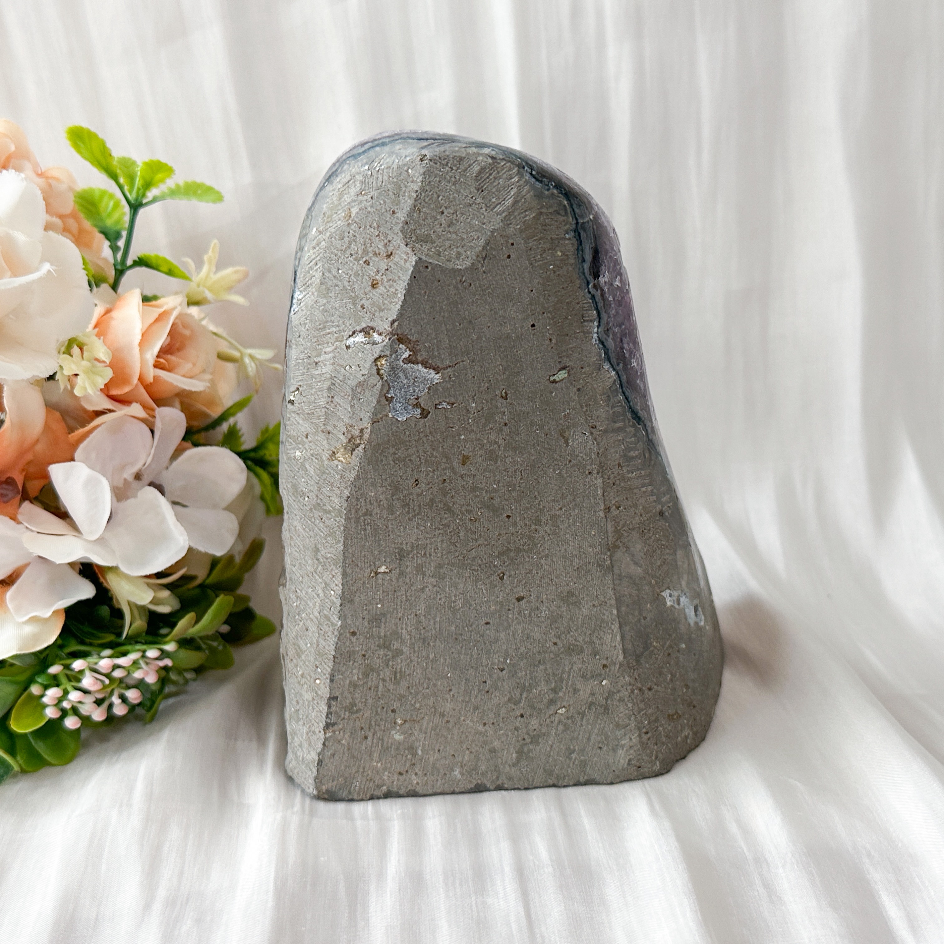 Amethyst Geode - 136mm