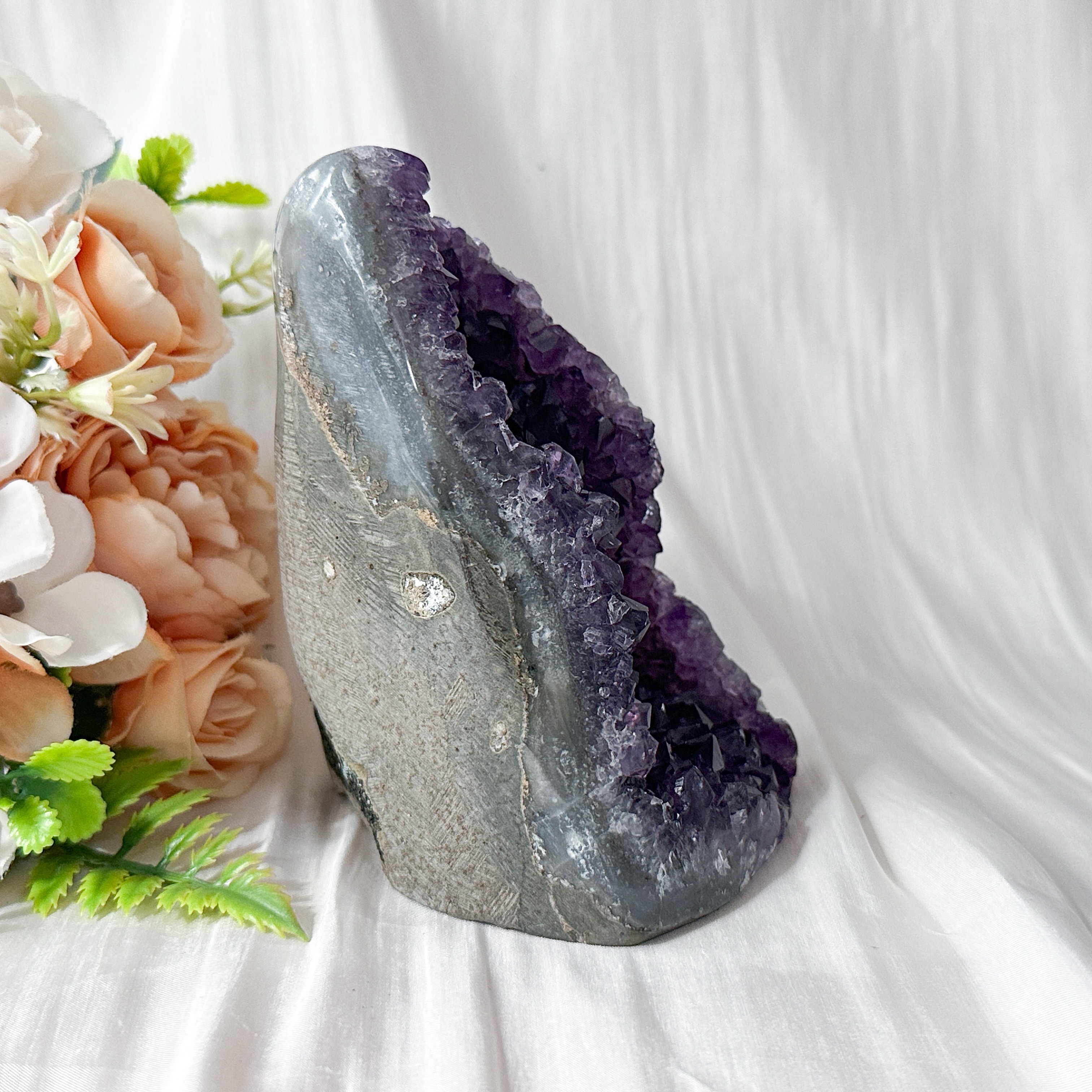 Amethyst Geode - 116mm