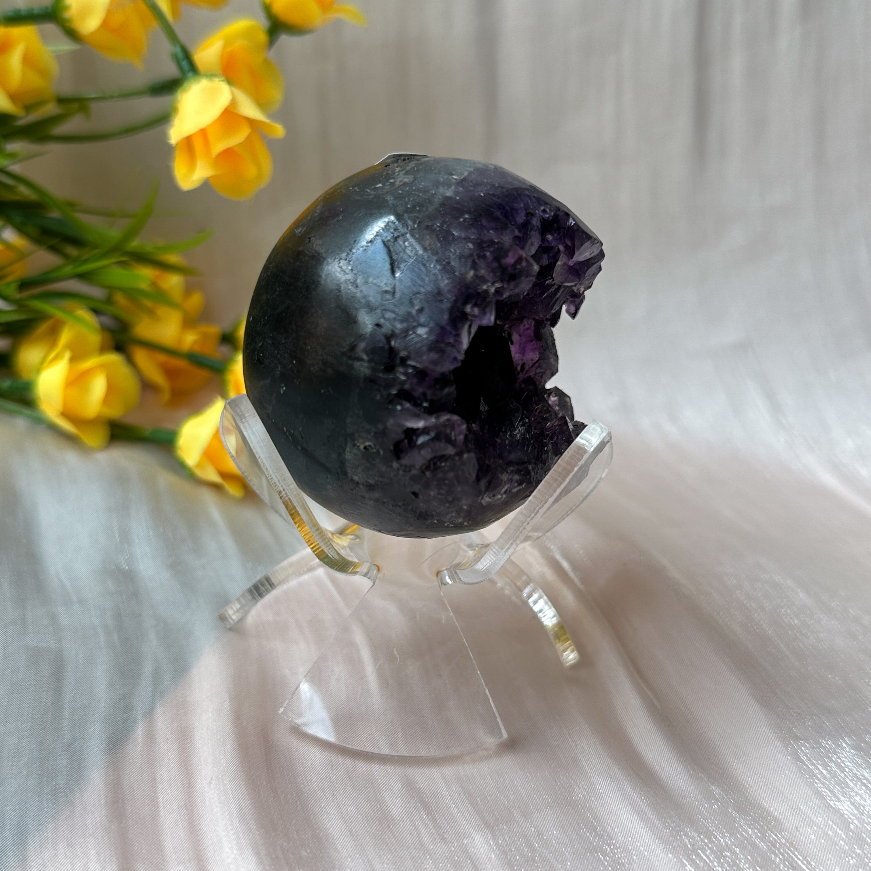 Amethyst Raw Sphere w Sphere Stand