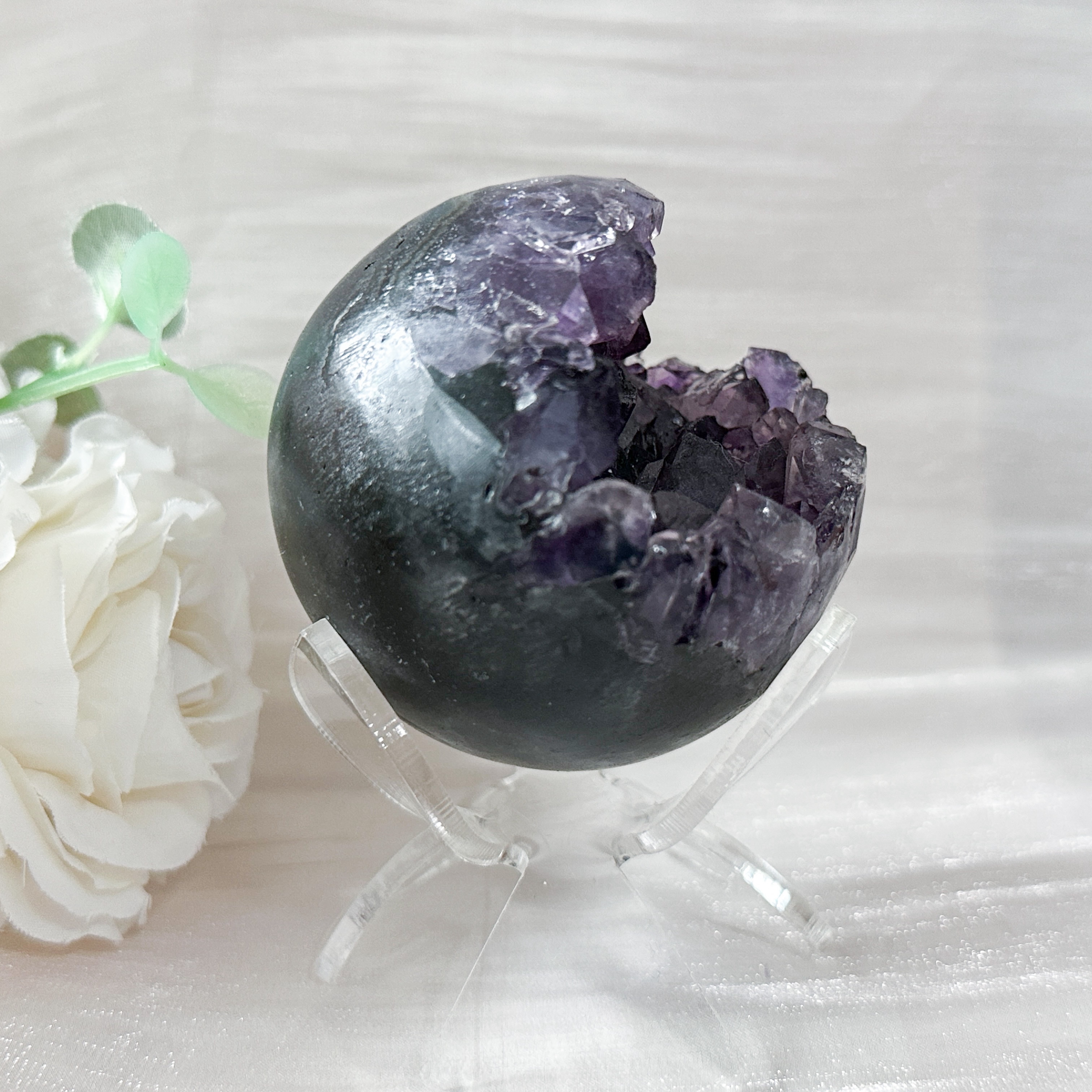 Amethyst Raw Sphere w Sphere Stand